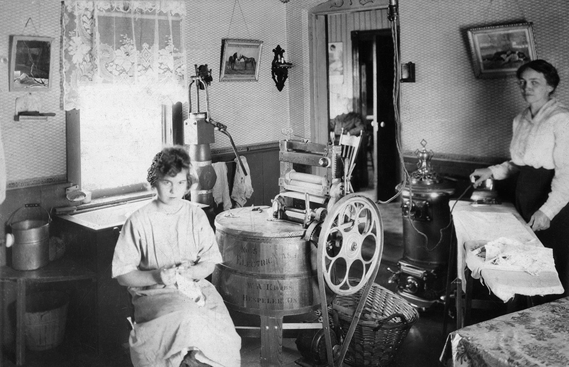 Inside a 1923 Canadian farmhouse