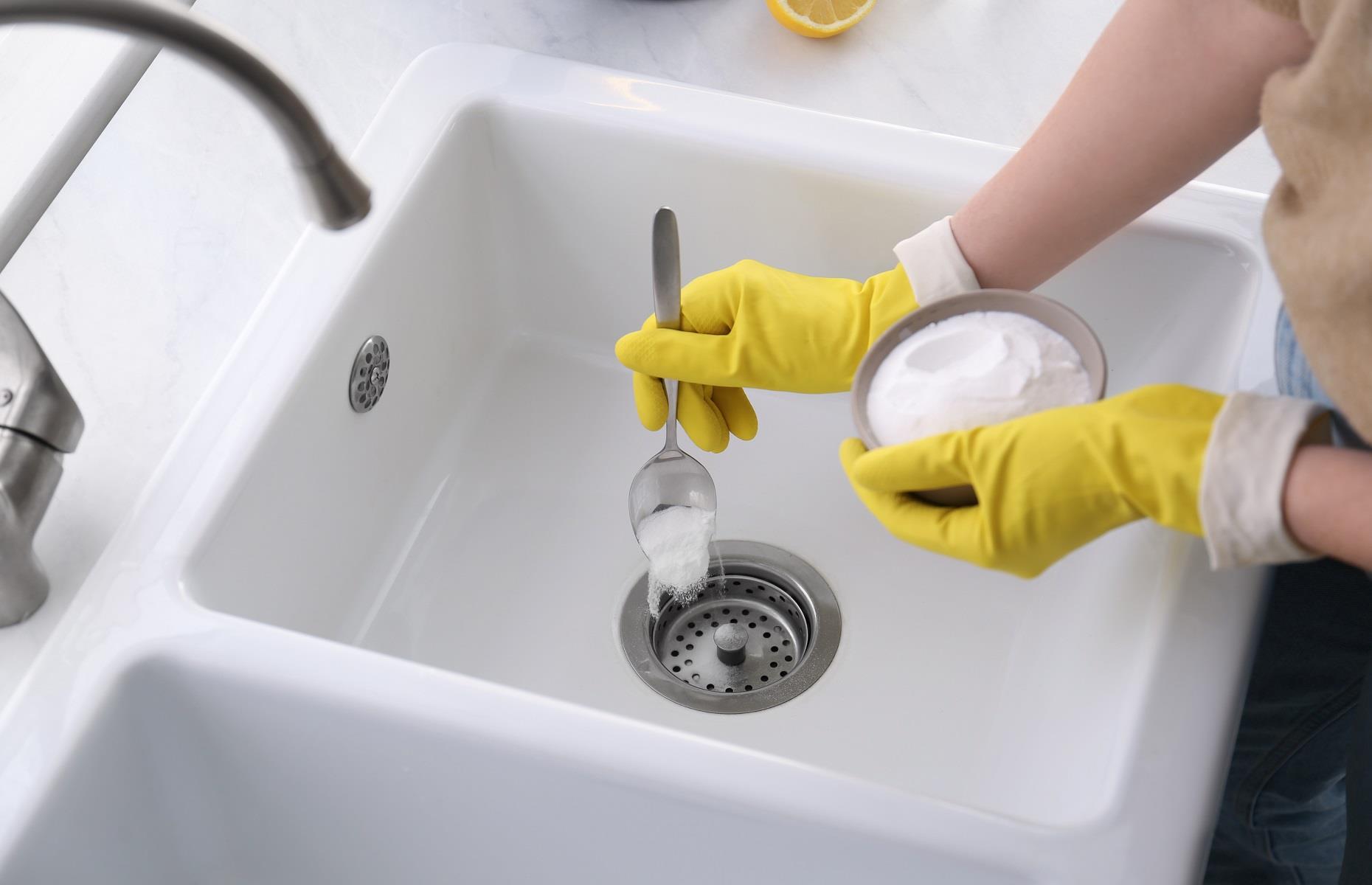 https://loveincorporated.blob.core.windows.net/contentimages/largesize/3314d207-f355-4085-a053-3e26ec3ebb95-How-to-keep-your-drains-and-pipes-clean-improve-drain-health.jpg