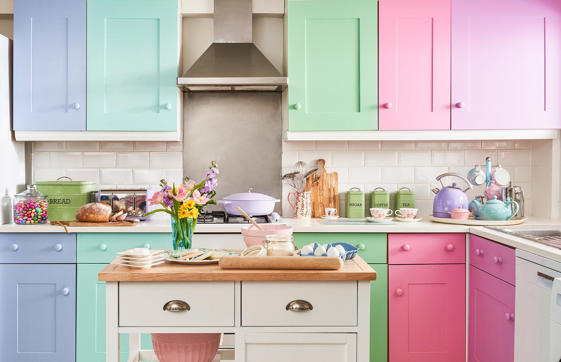 Mismatch kitchen cupboards