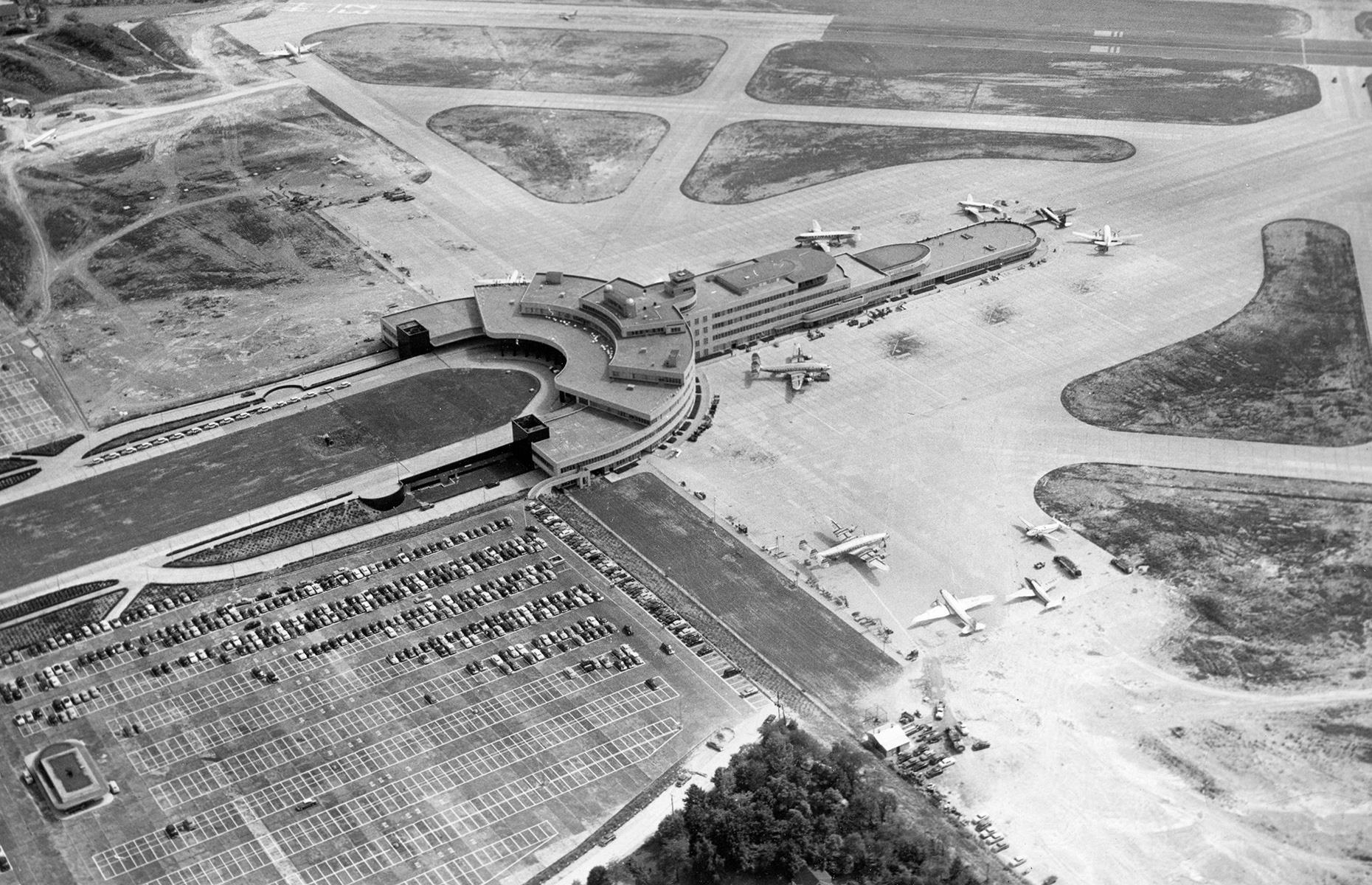 1952: Pittsburgh Airport, Pittsburgh, Pennsylvania