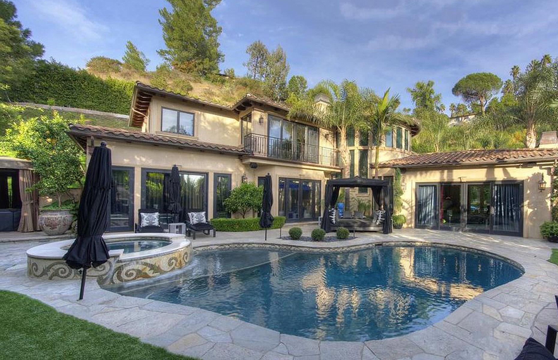 February: Dr. Phil's wacky Beverly Hills house