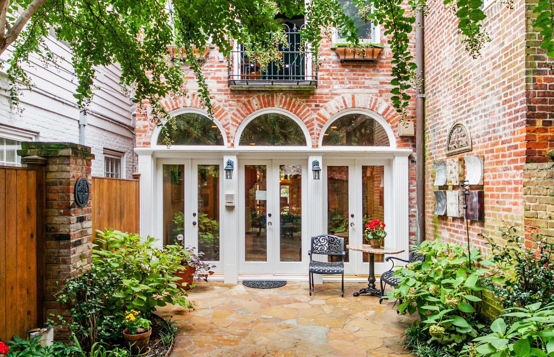 Virginia: Old Town home in Alexandria