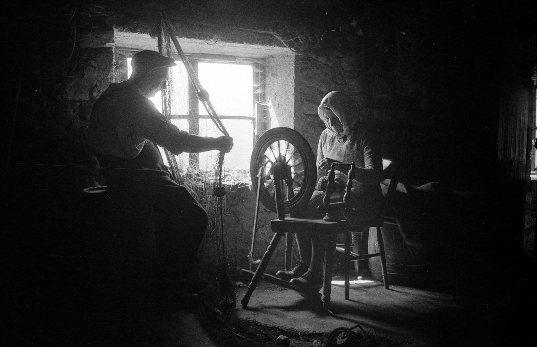 1955: La vida tradicional continúa en las Islas Hébridas Exteriores