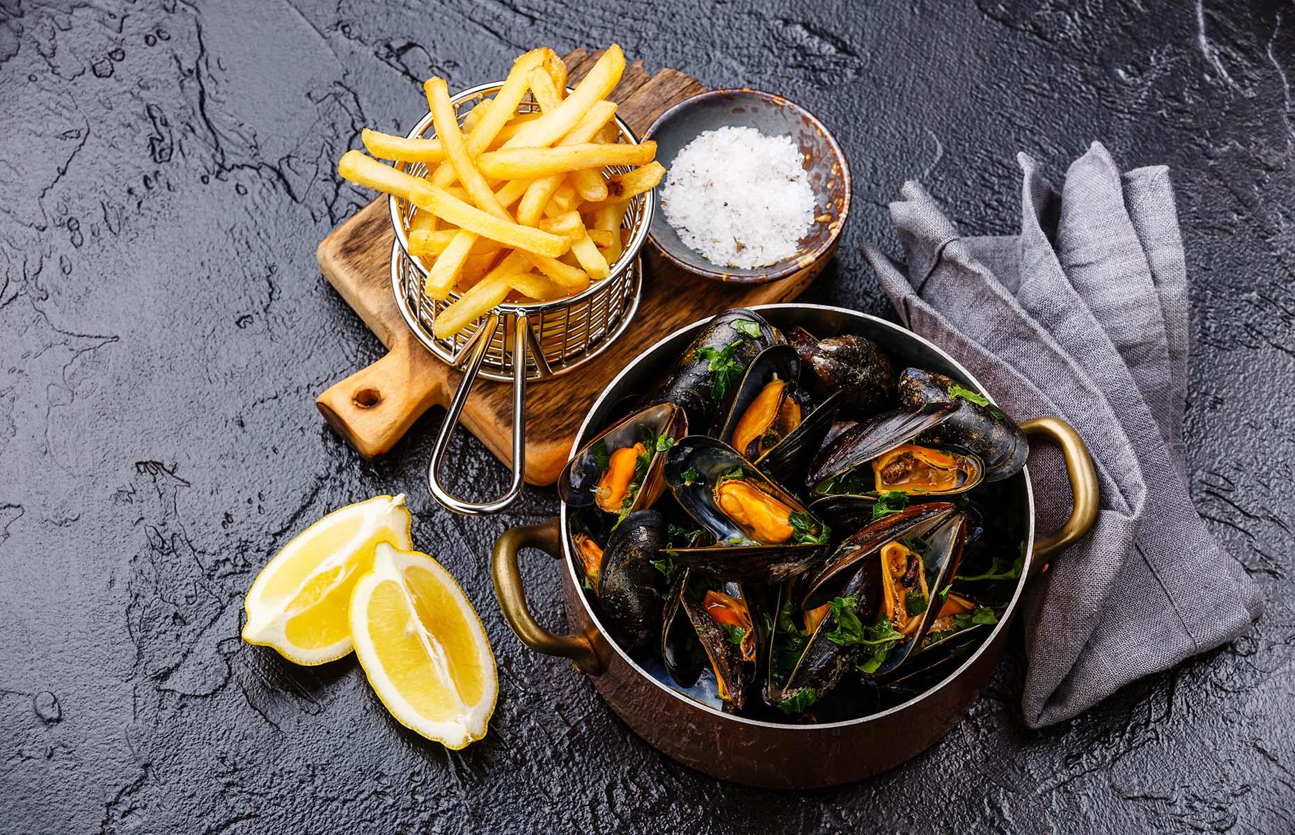 Moules frites, Belgium