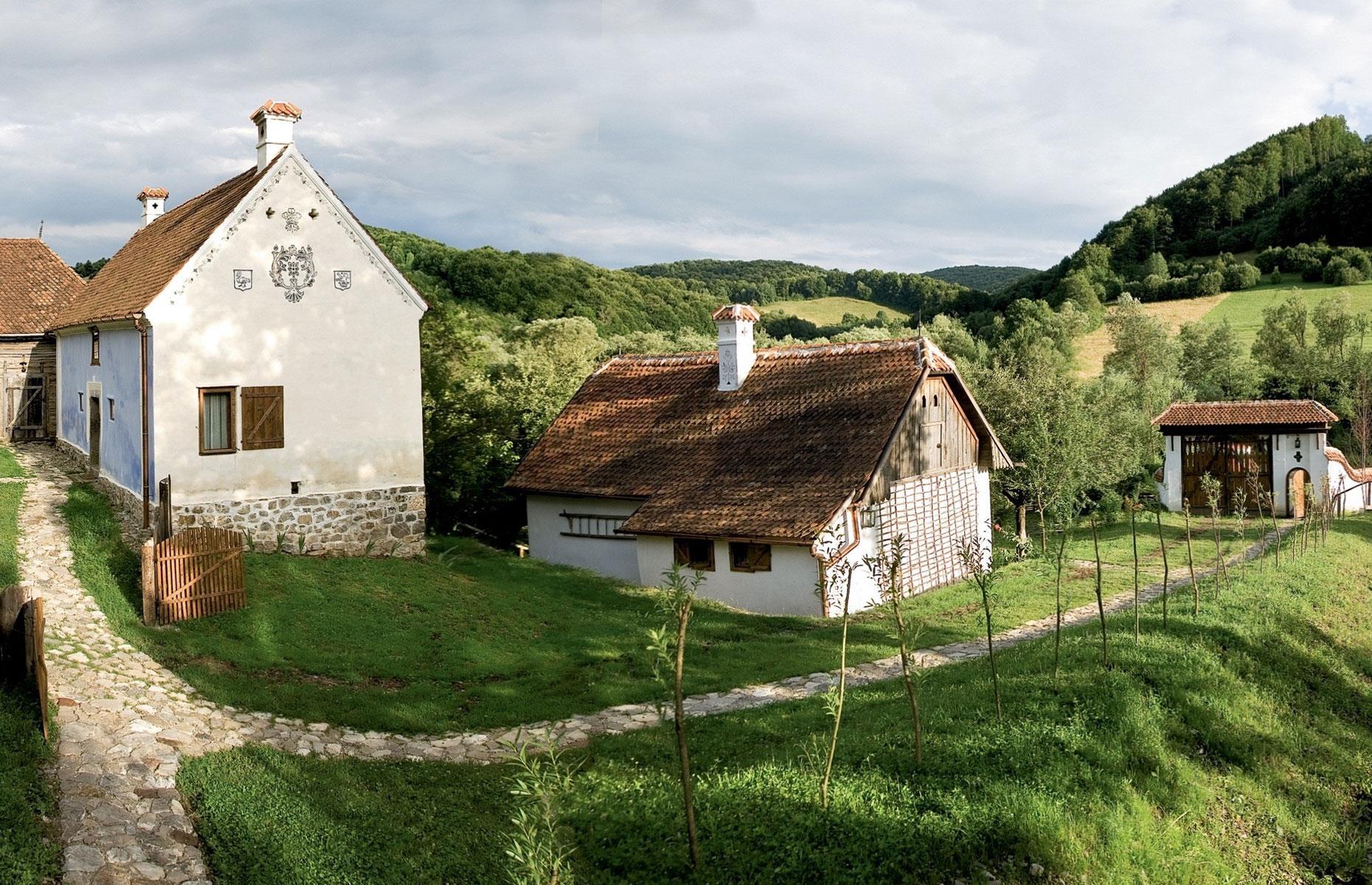 Transylvanian estate, Zalanpatak, Romania