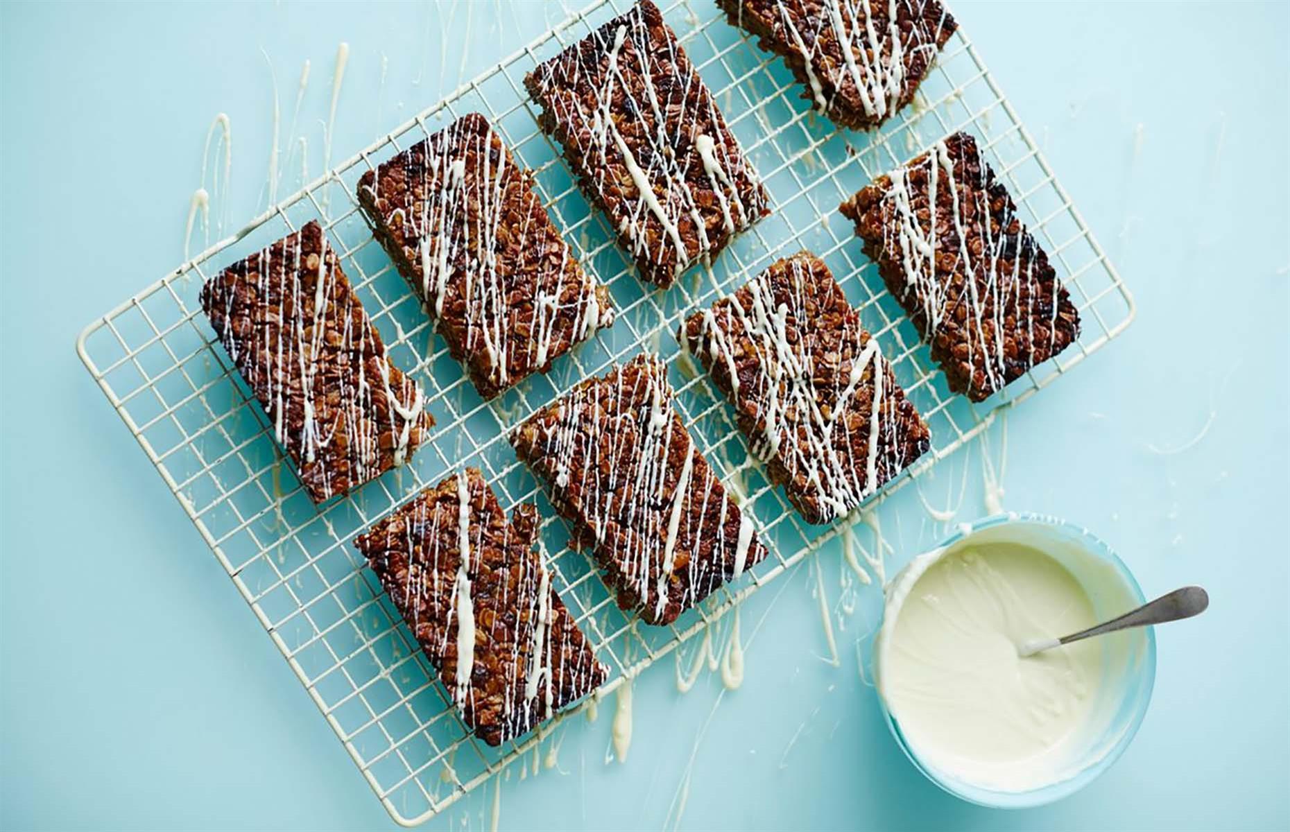 Apricot and white chocolate flapjacks