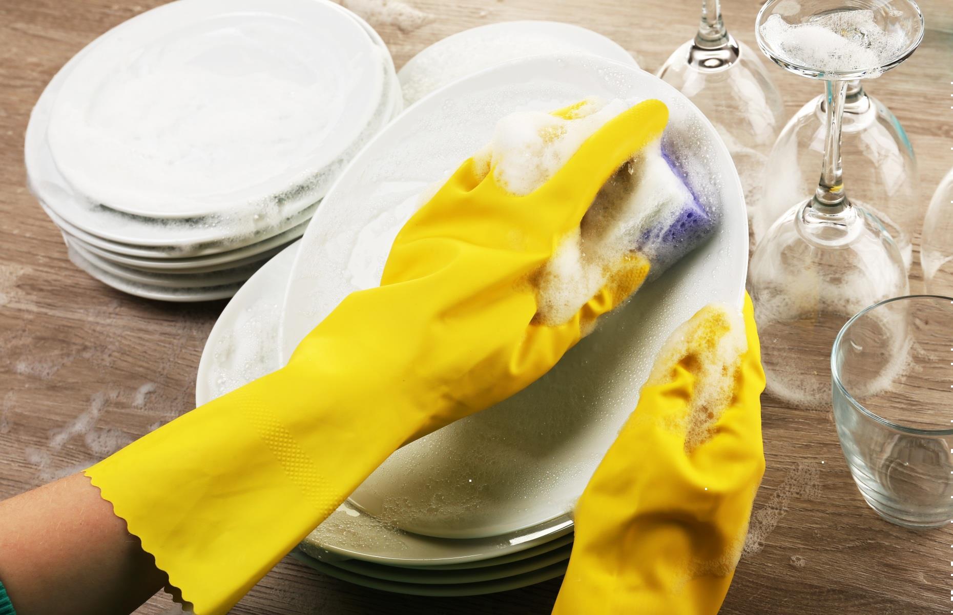 Moisturize your hands before doing the dishes
