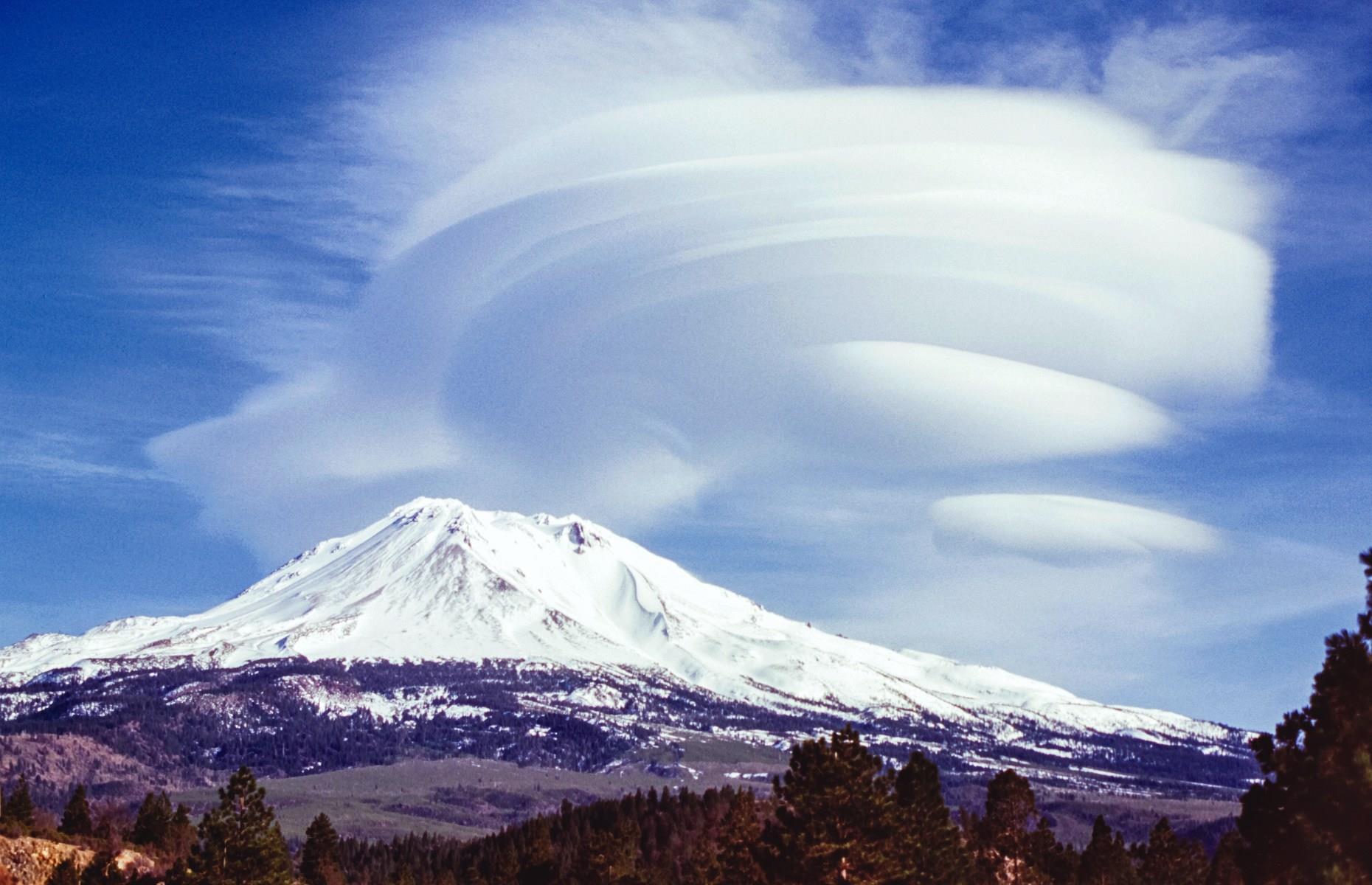 Mount Shasta, California, USA 