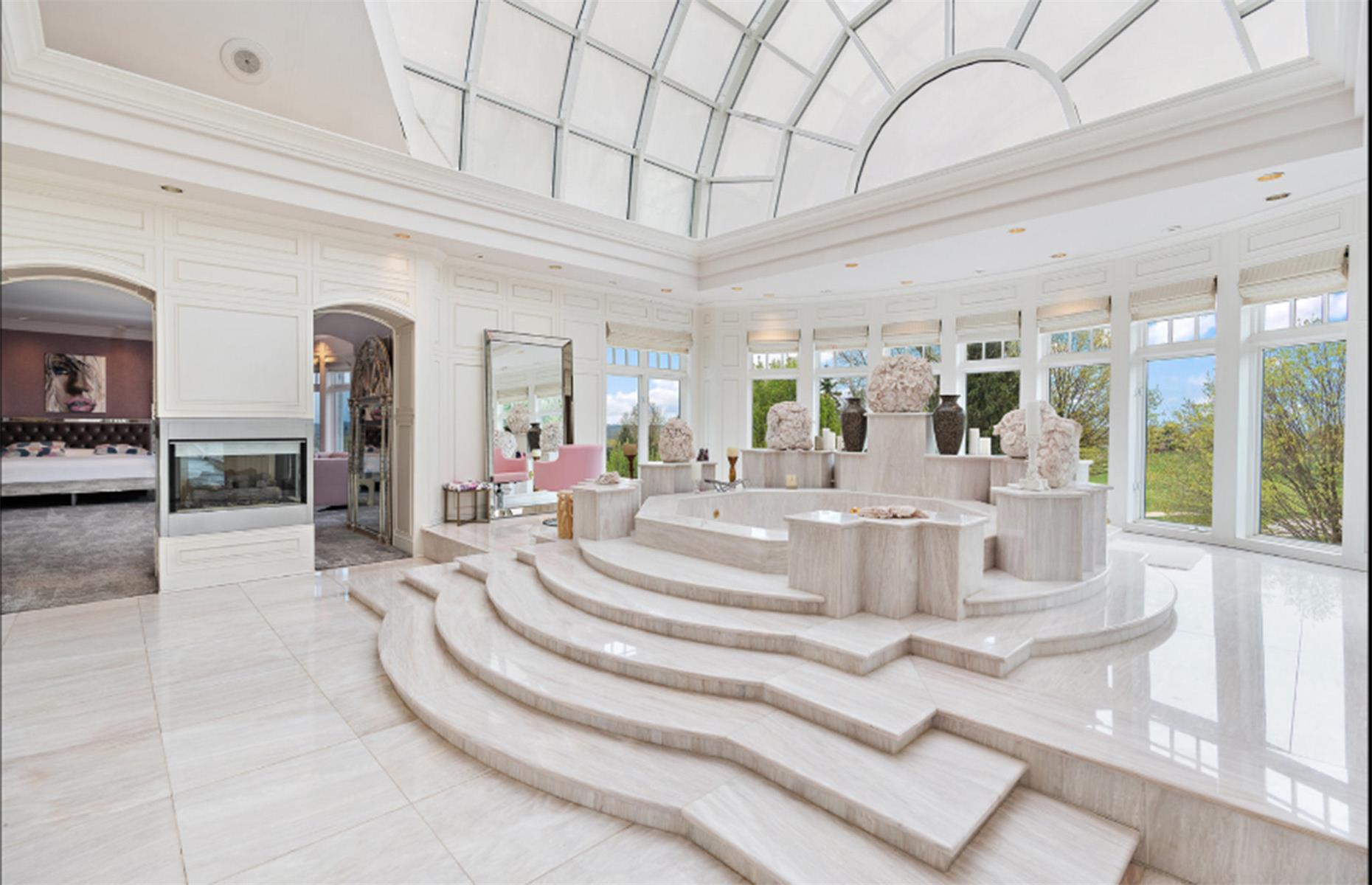 Luxury mansion with basement village, Pennsylvania, USA