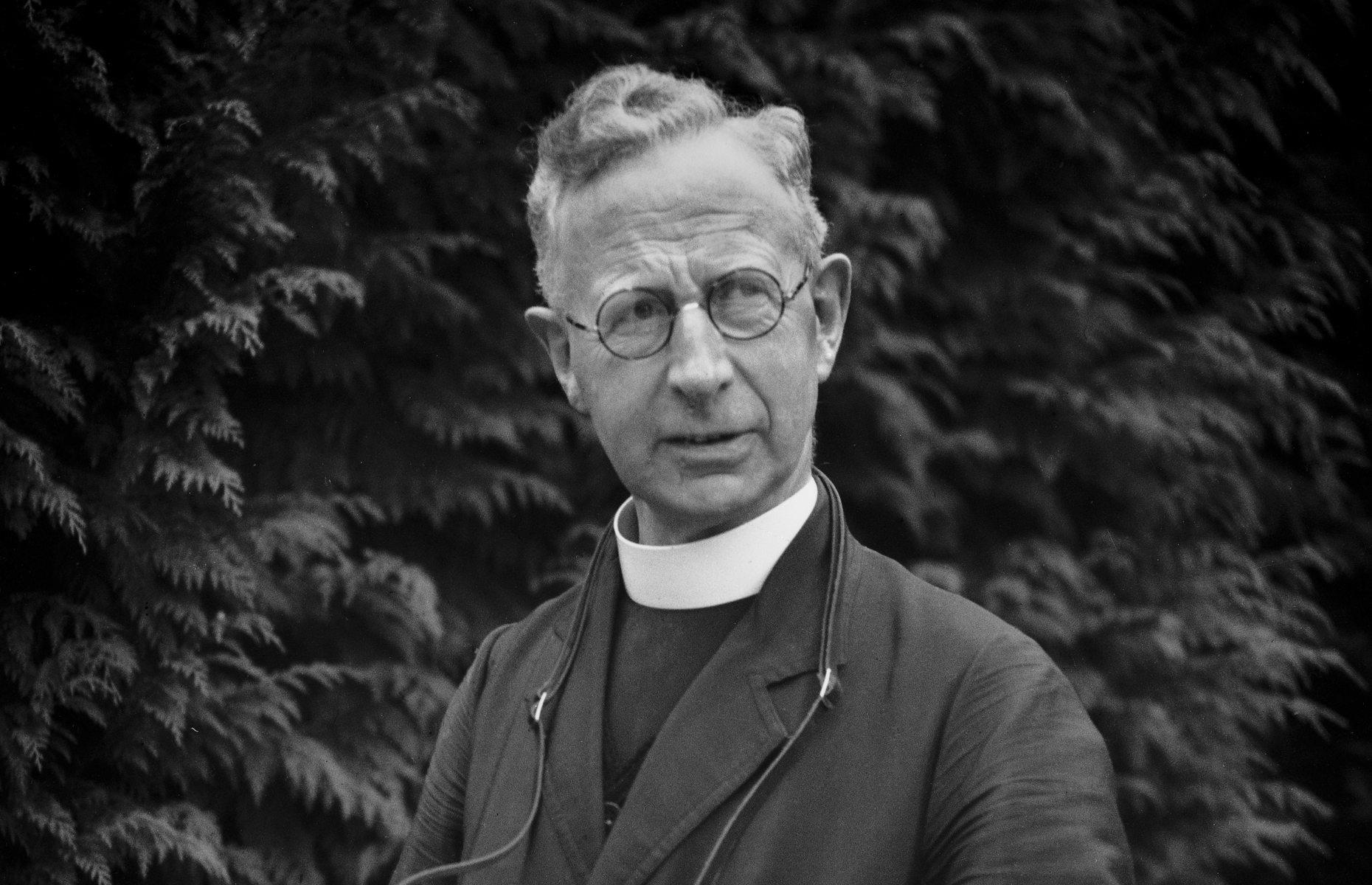 The priest who photographed life on board