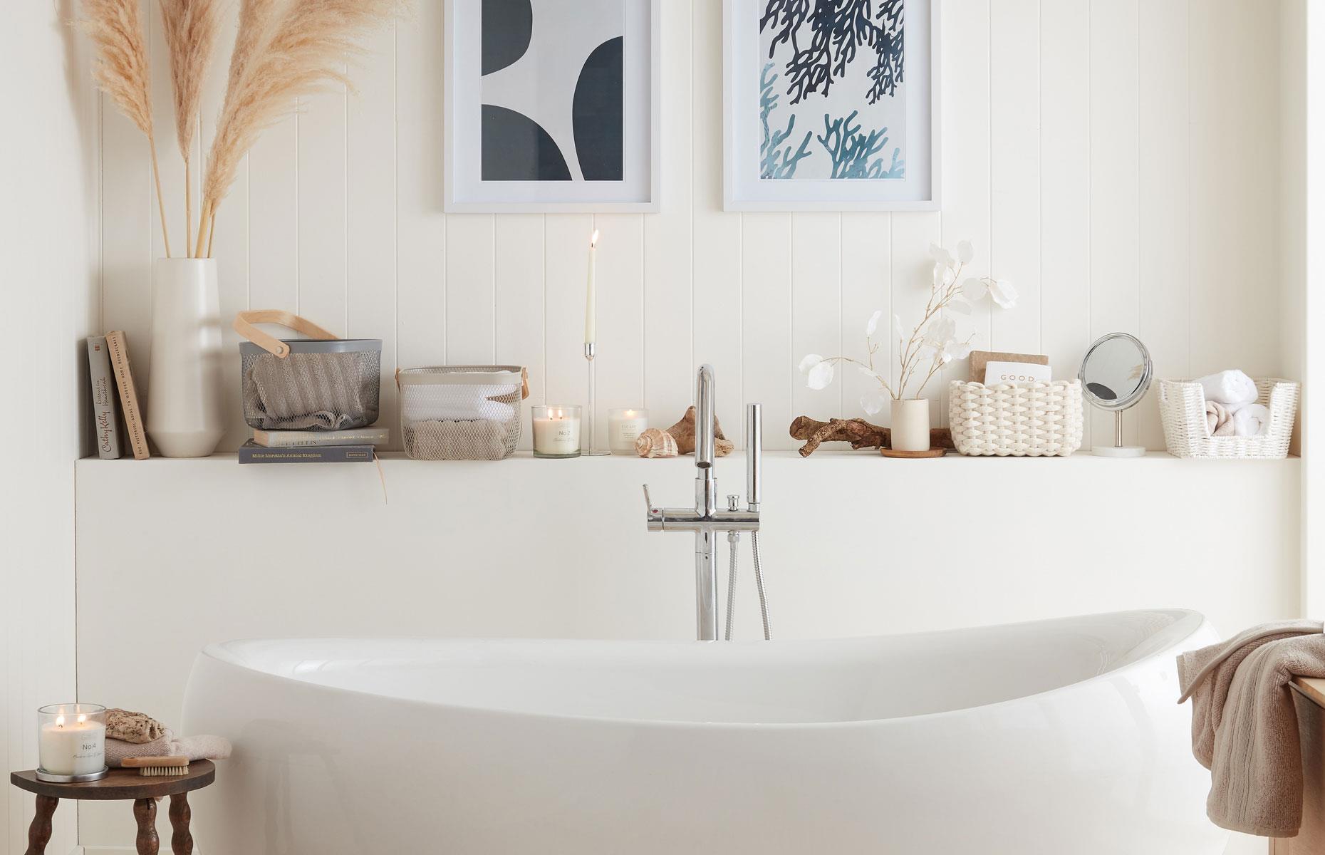 These white bathroom schemes sparkle