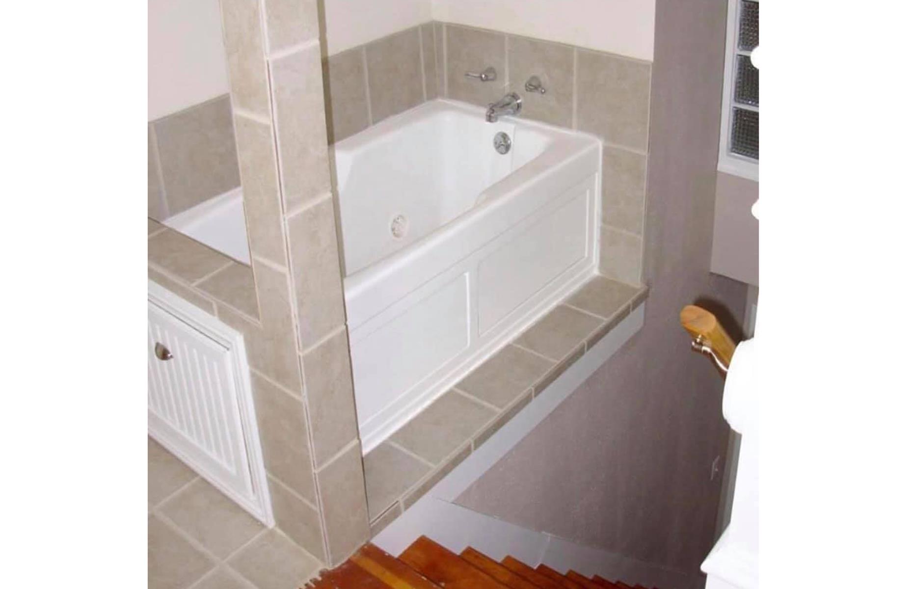 A precariously placed bath