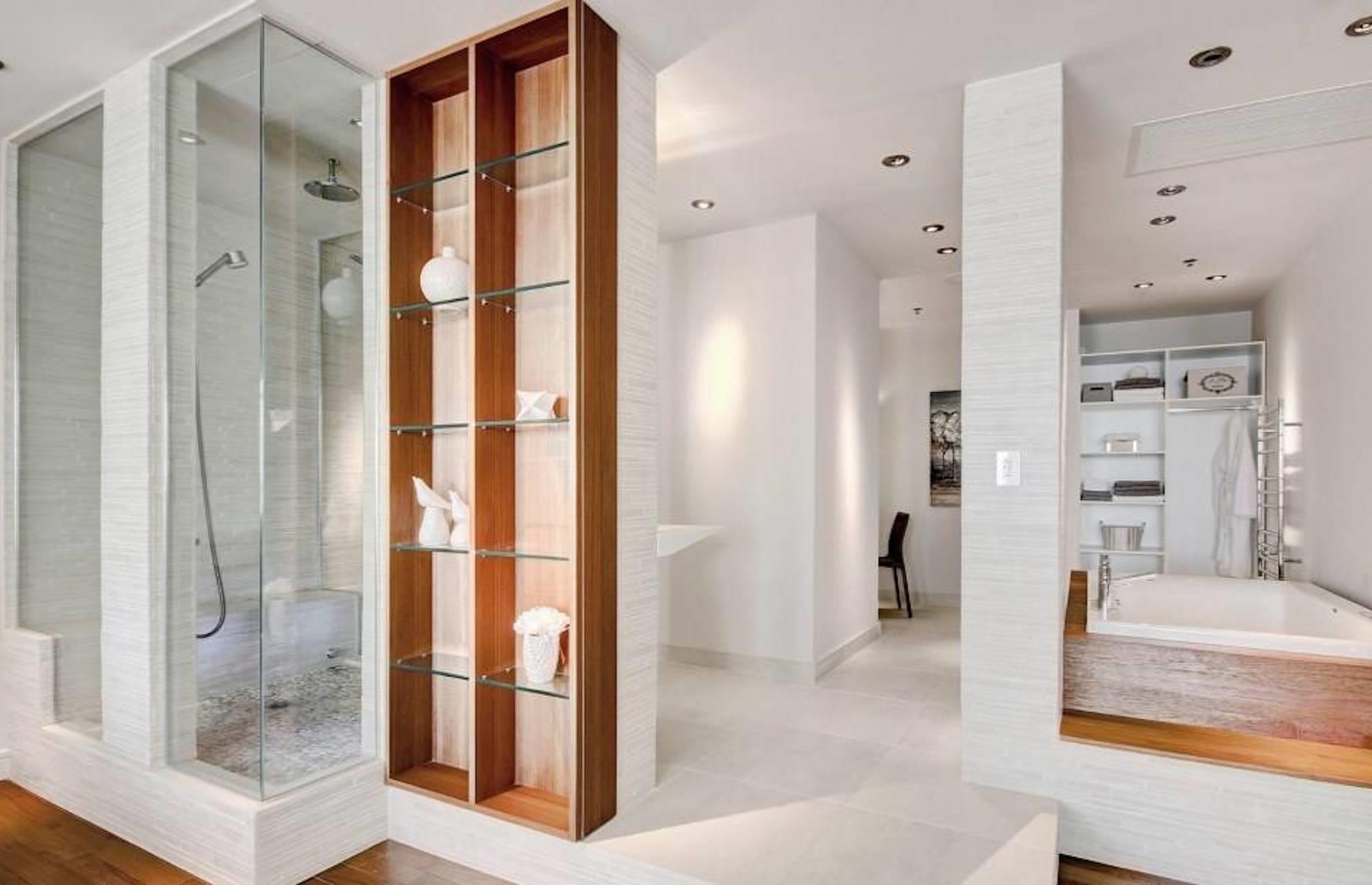 Riverside condo, Montréal, Canada: £1 million ($1.4m)