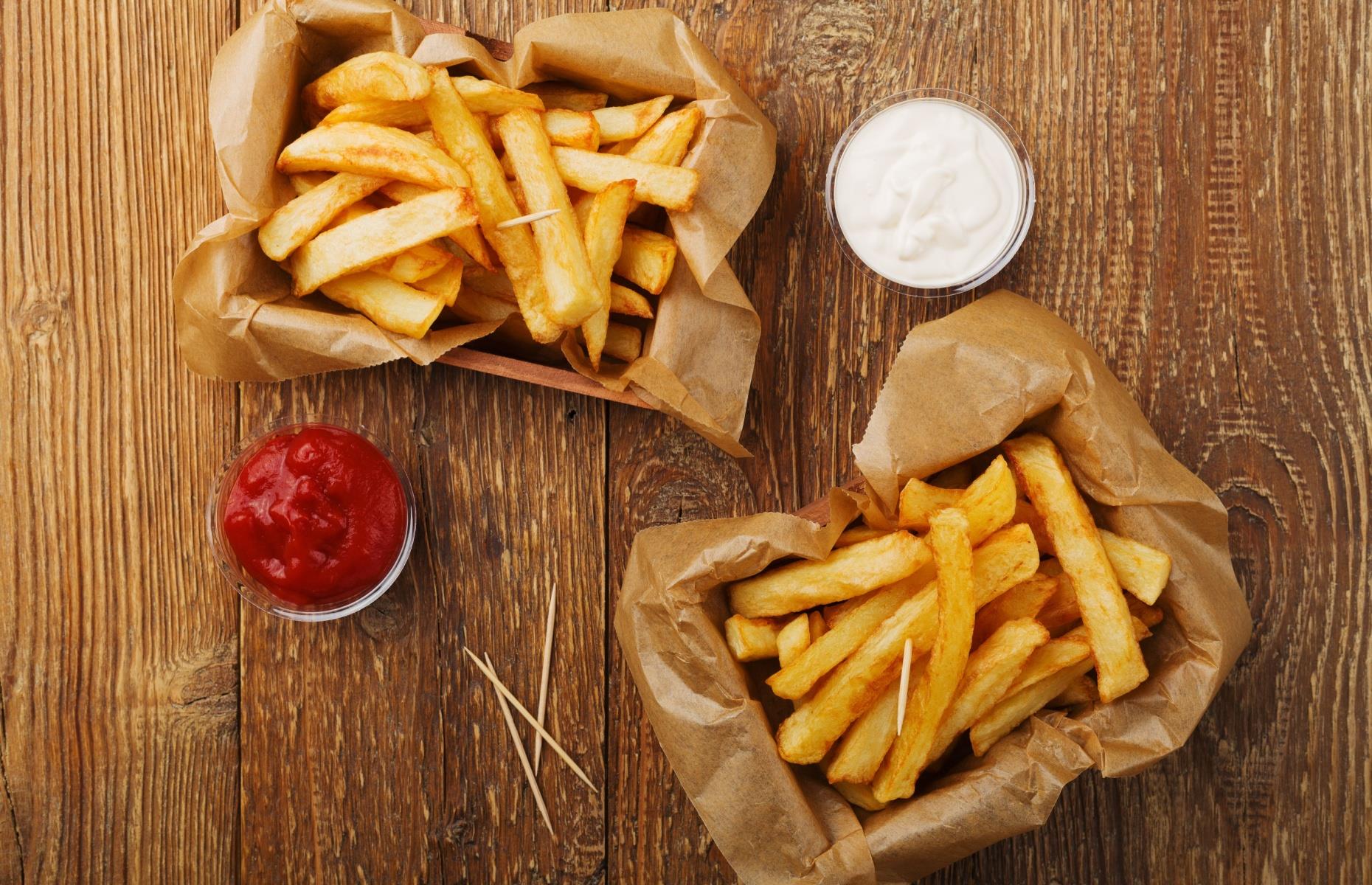 2. Frites/frieten, Belgium