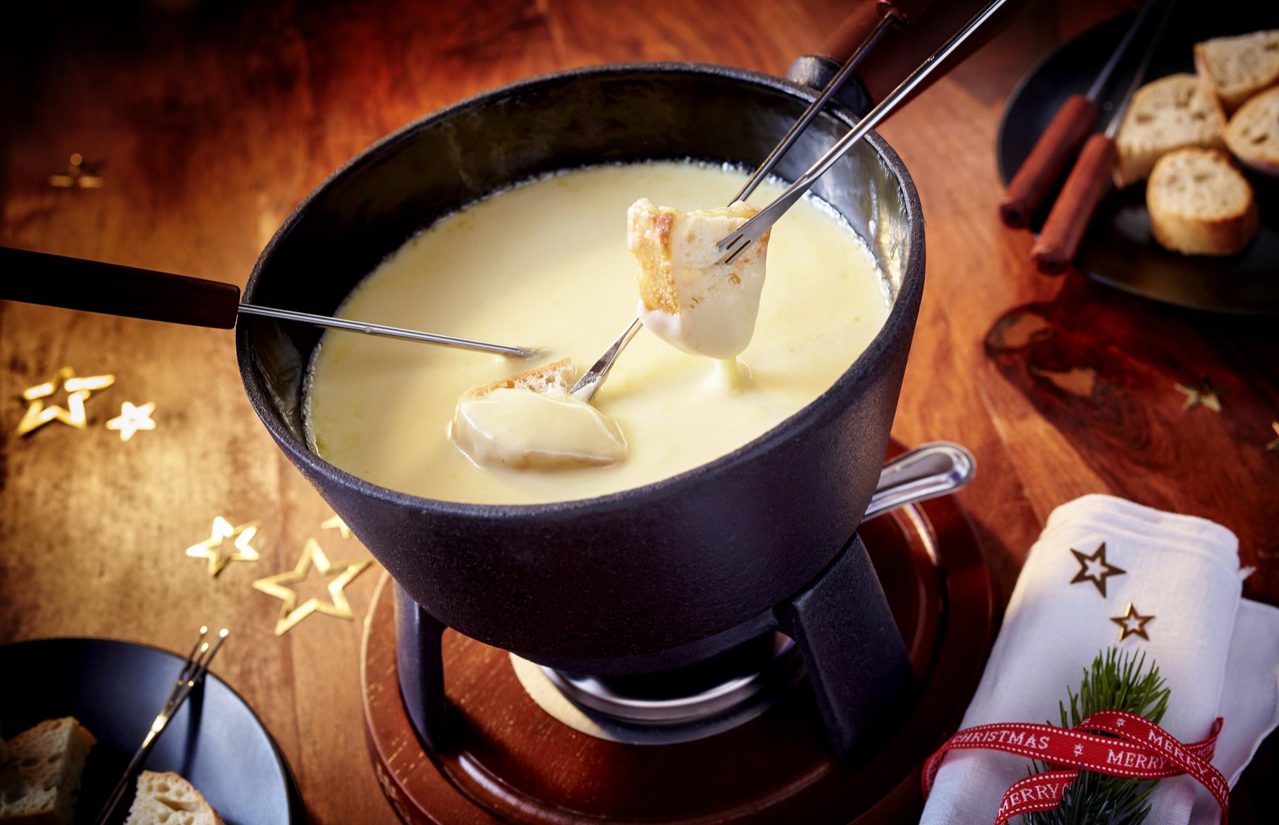 1970s: cheese fondue