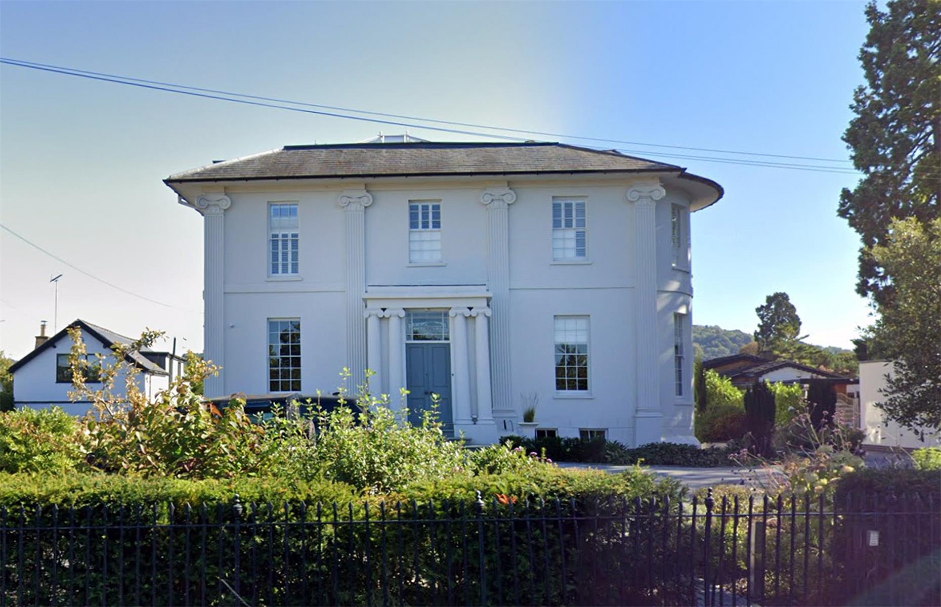 Zara and Mike's Cheltenham townhouse