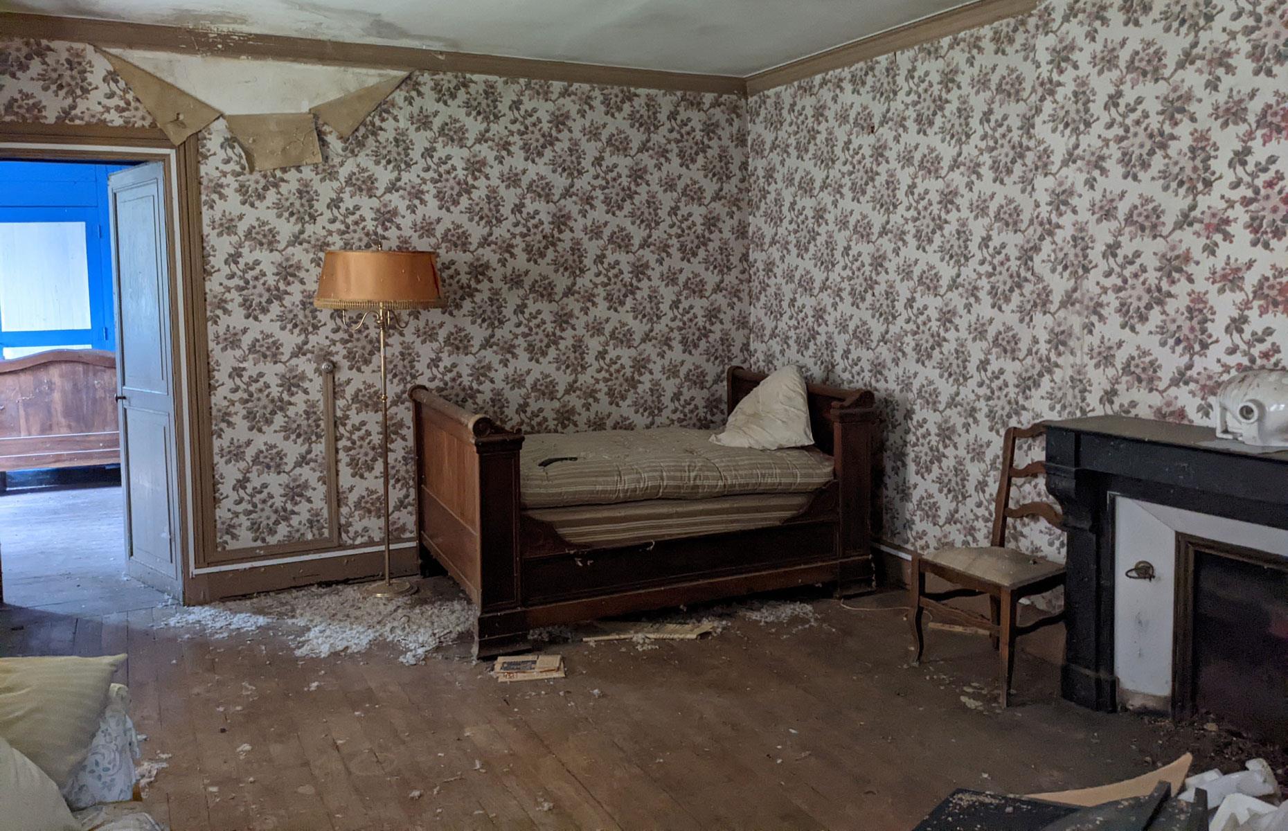 Child's bedroom