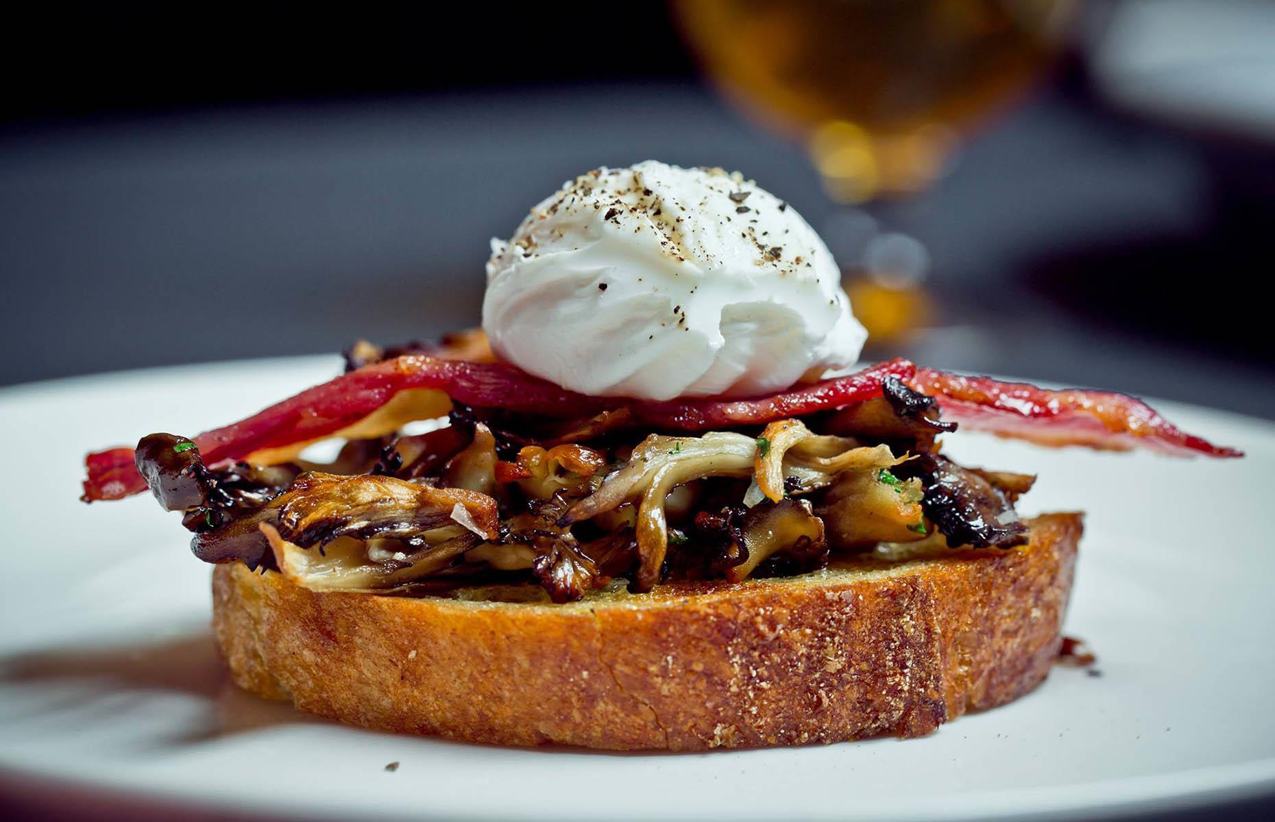 Vermont: Hen of the Wood, Waterbury