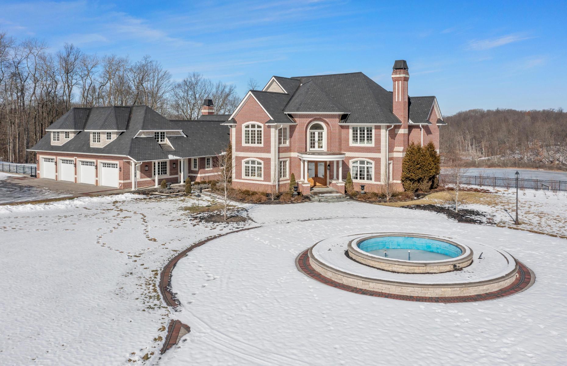 Spacious open-plan living