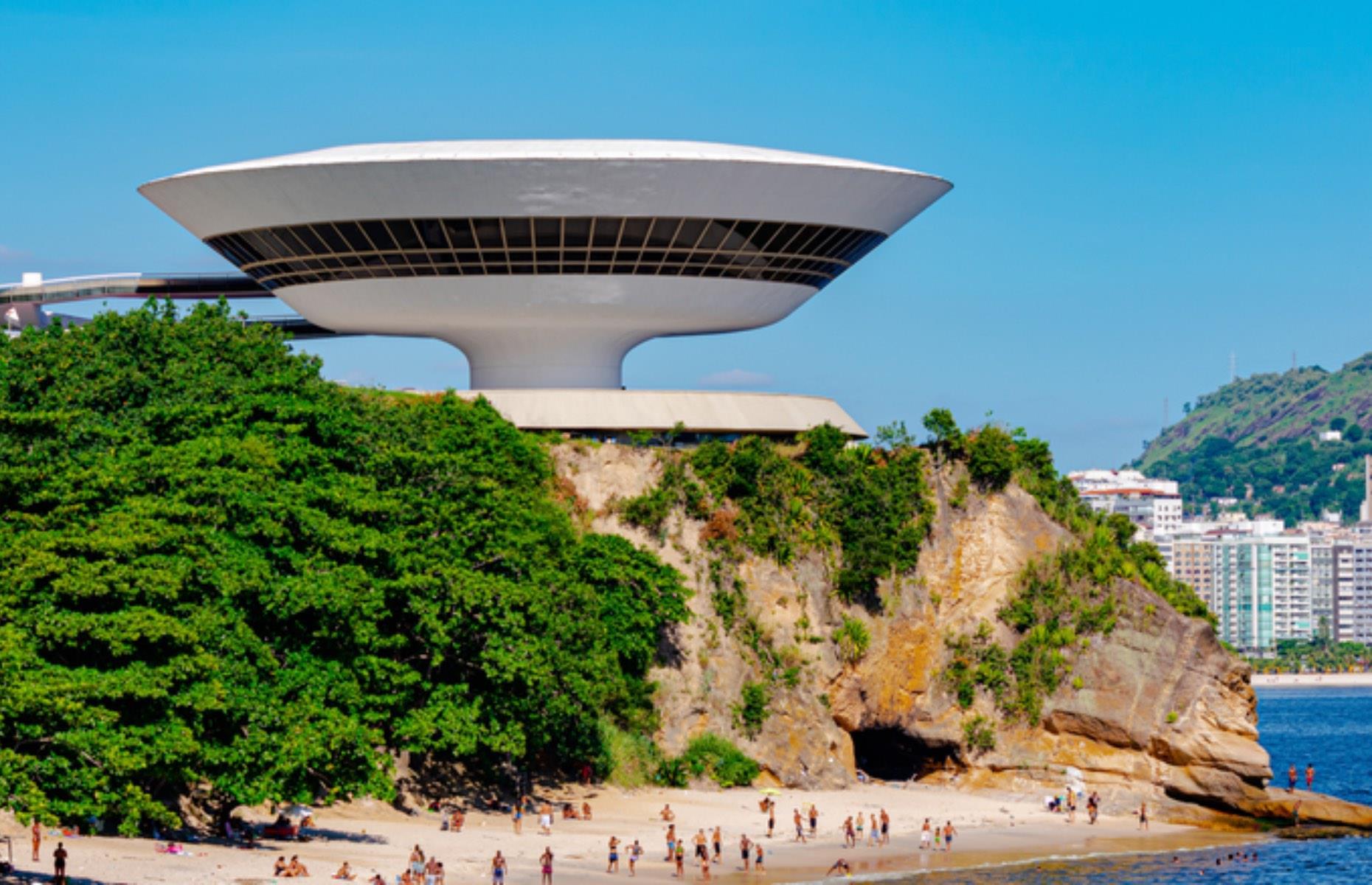 Niterói Contemporary Art Museum, Niterói, Brazil 