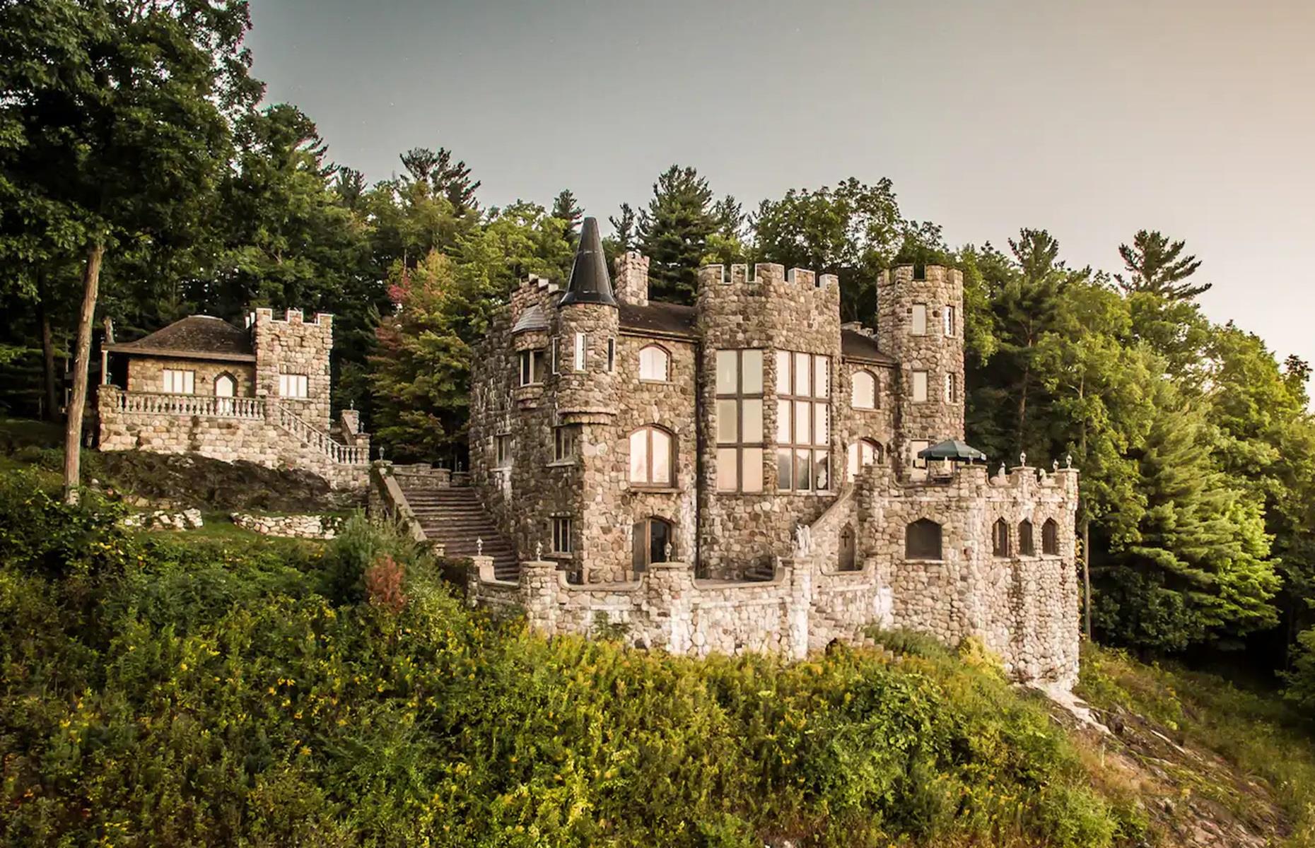 Highlands Castle, Warren County, New York