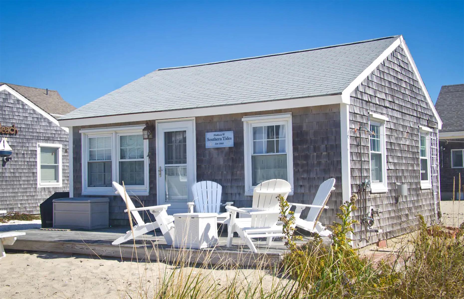 Massachusetts: beach cottage, Sandwich