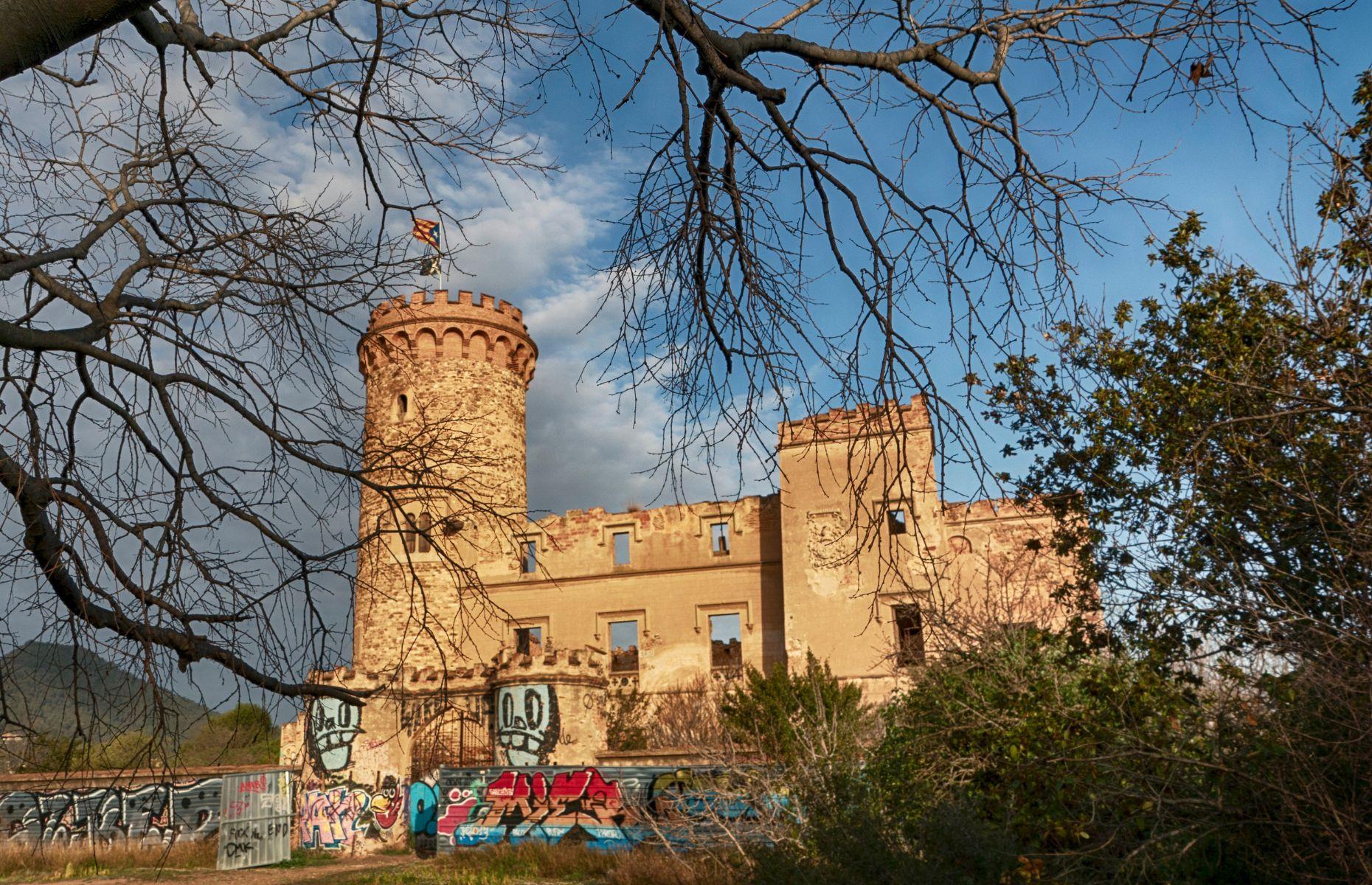Castillo Torre Salvana, Cataluña, España