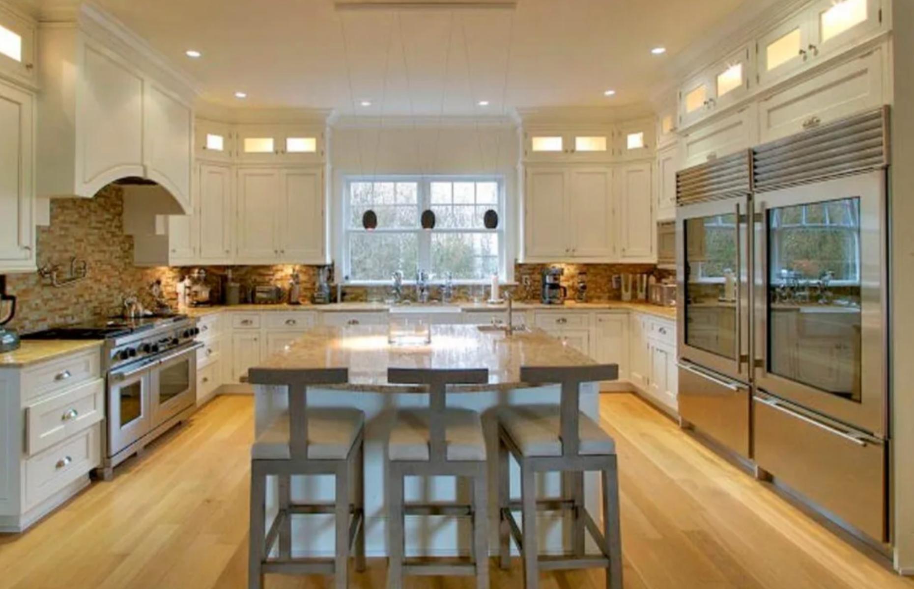 J.Lo’s Hamptons estate