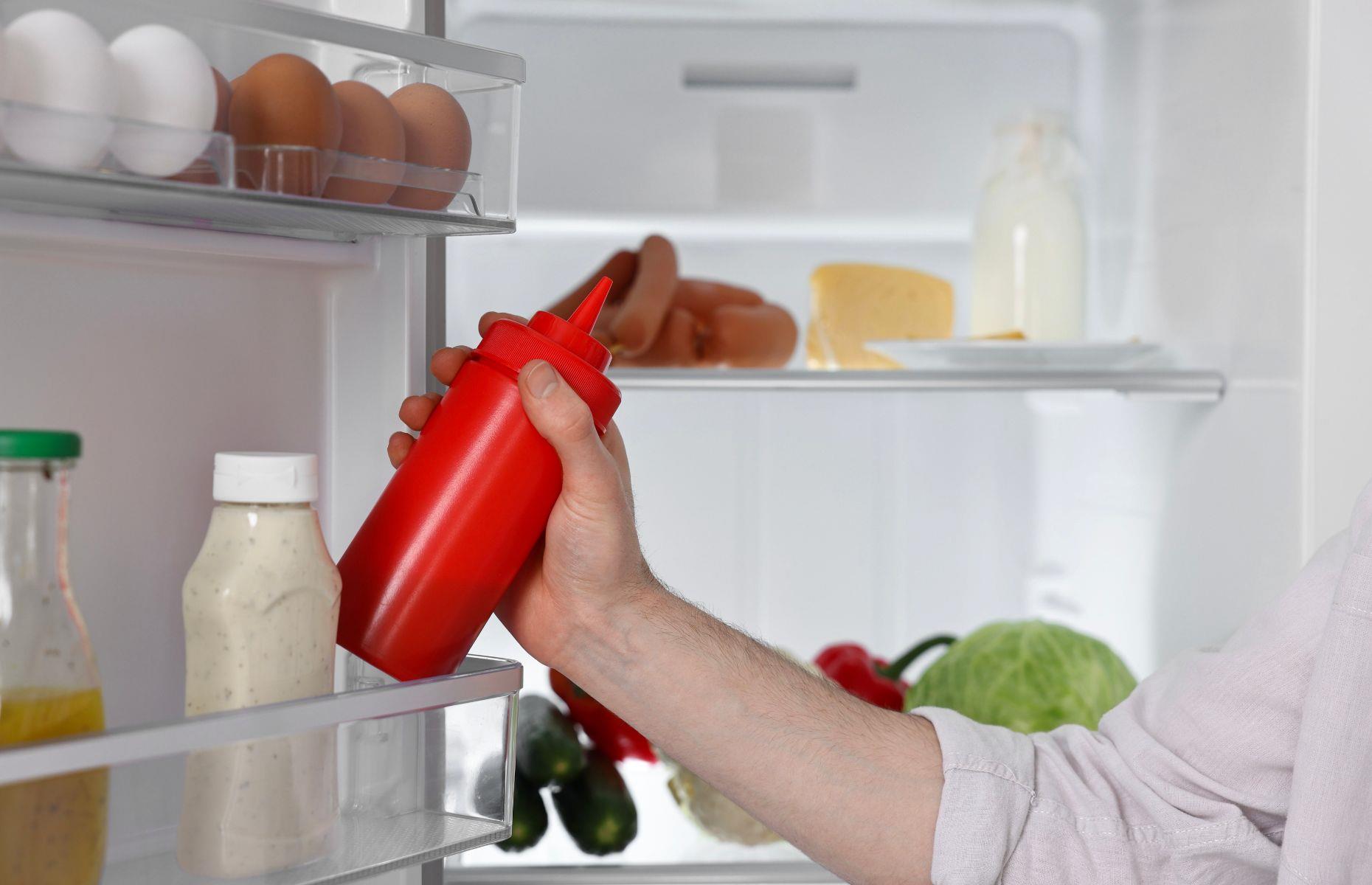 Le ketchup entamé peut se conserver à température ambiante.