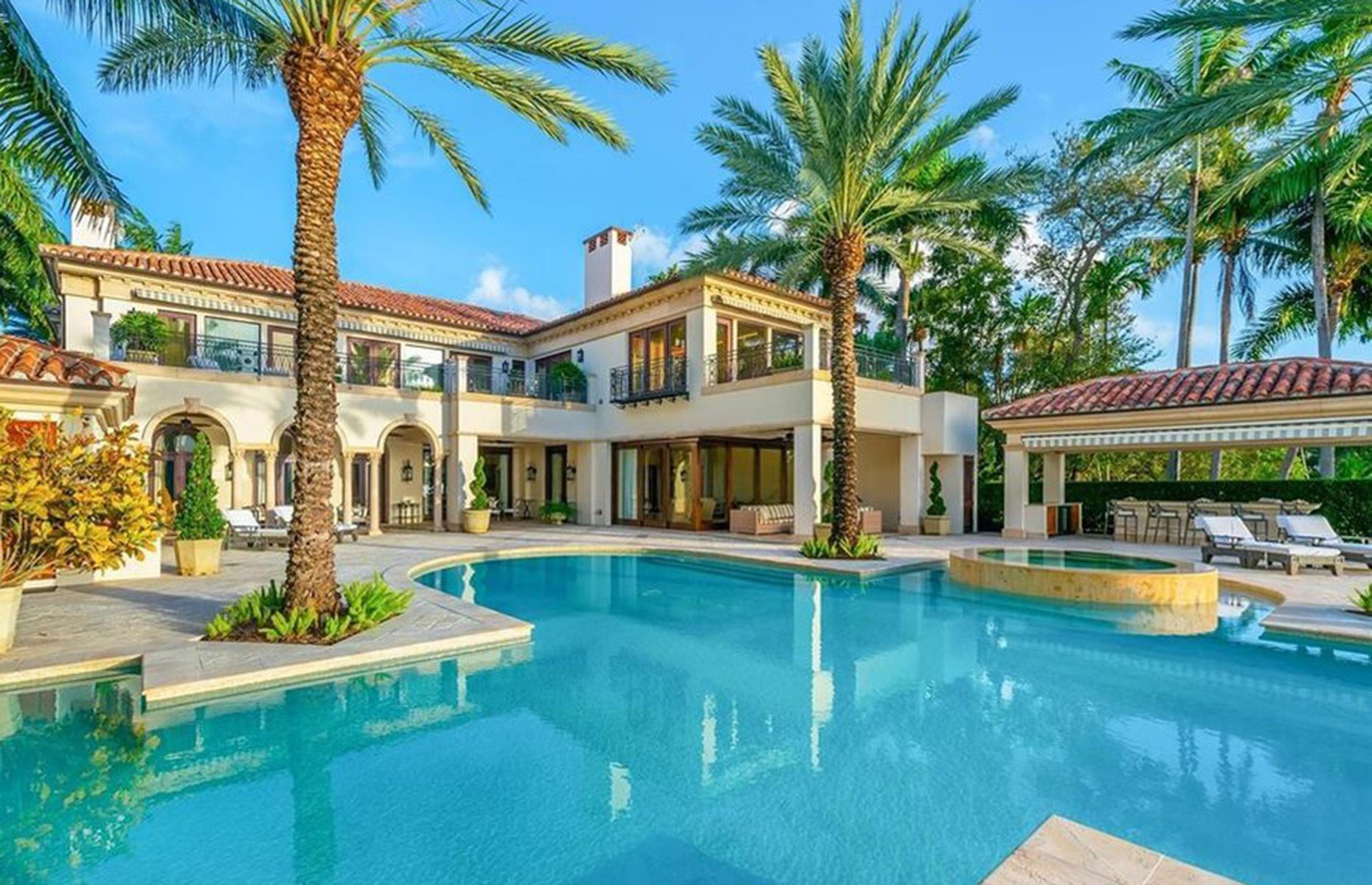 J.Lo's buys on Star Island