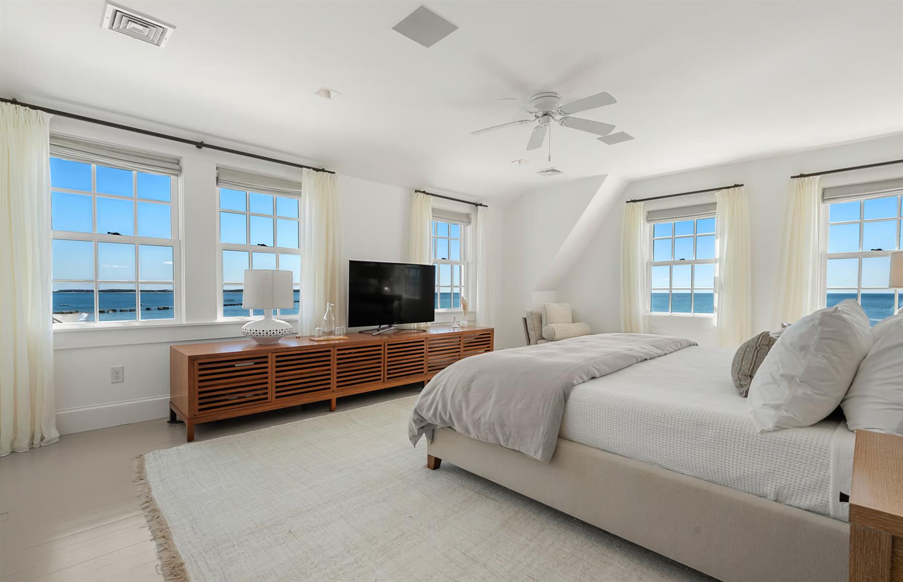 Taylor Swift's Hyannis Port home, Massachusetts, USA