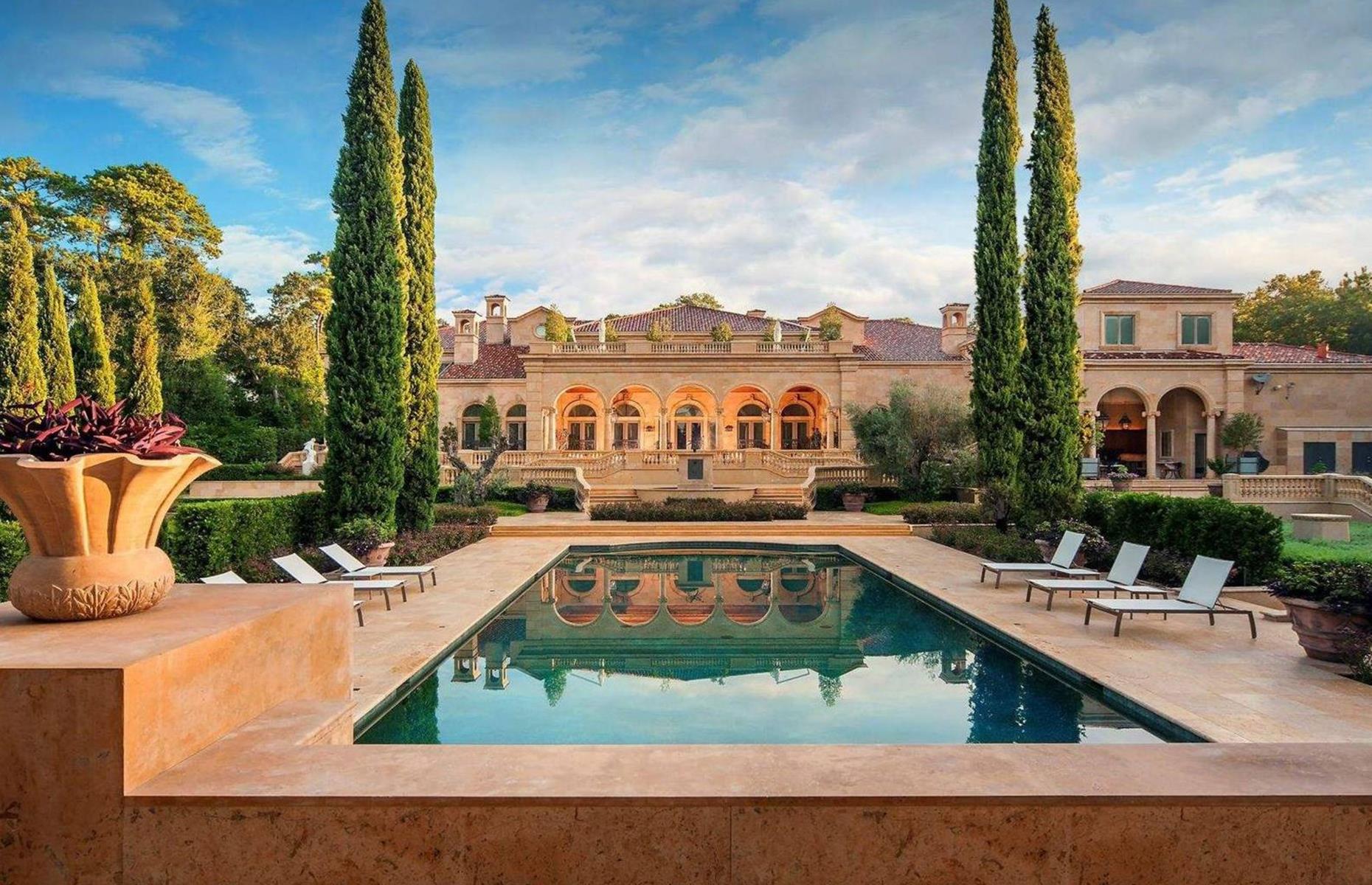 Texas: Palatial mansion, Houston, $30 million (£23m): The most incredible homes for sale in every US state