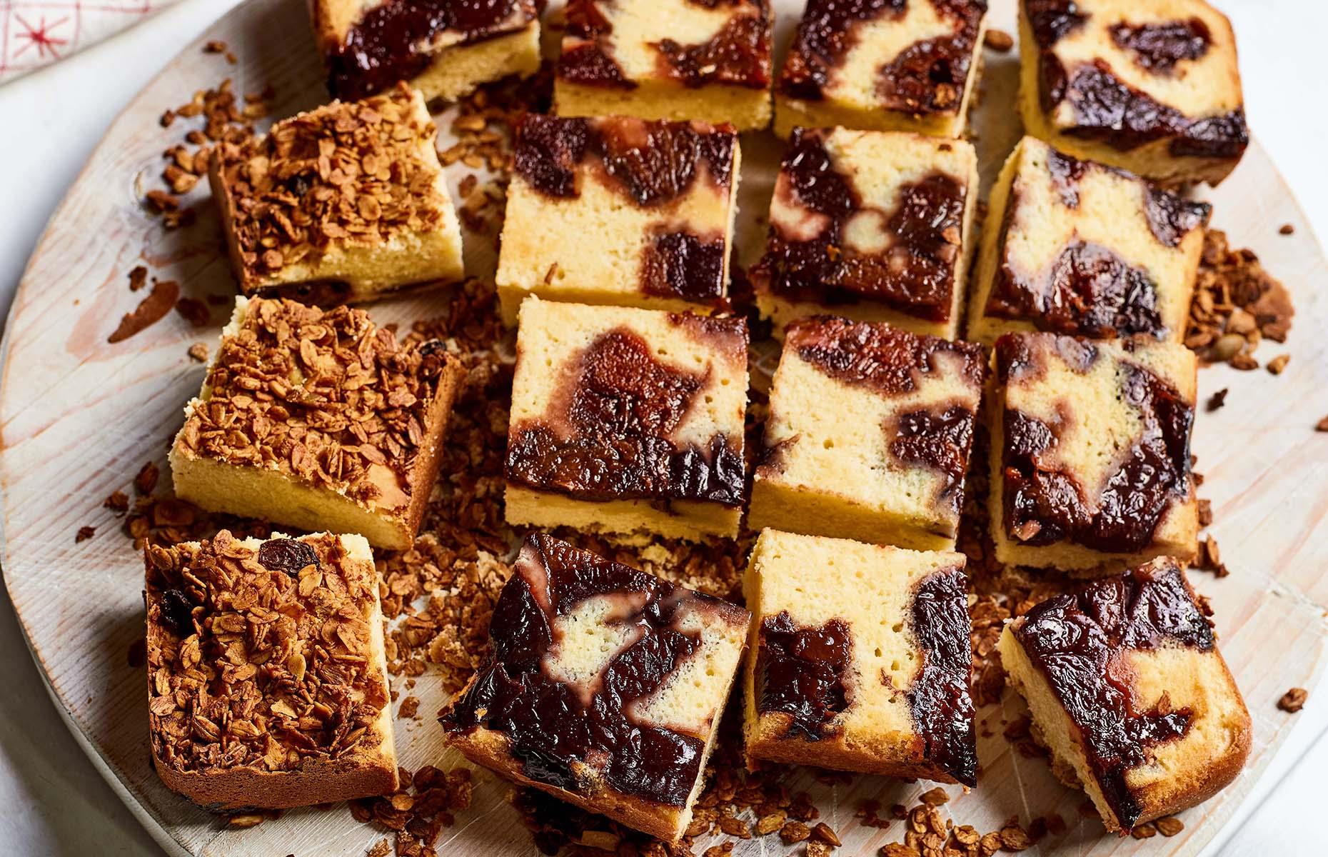 Prune granola bake