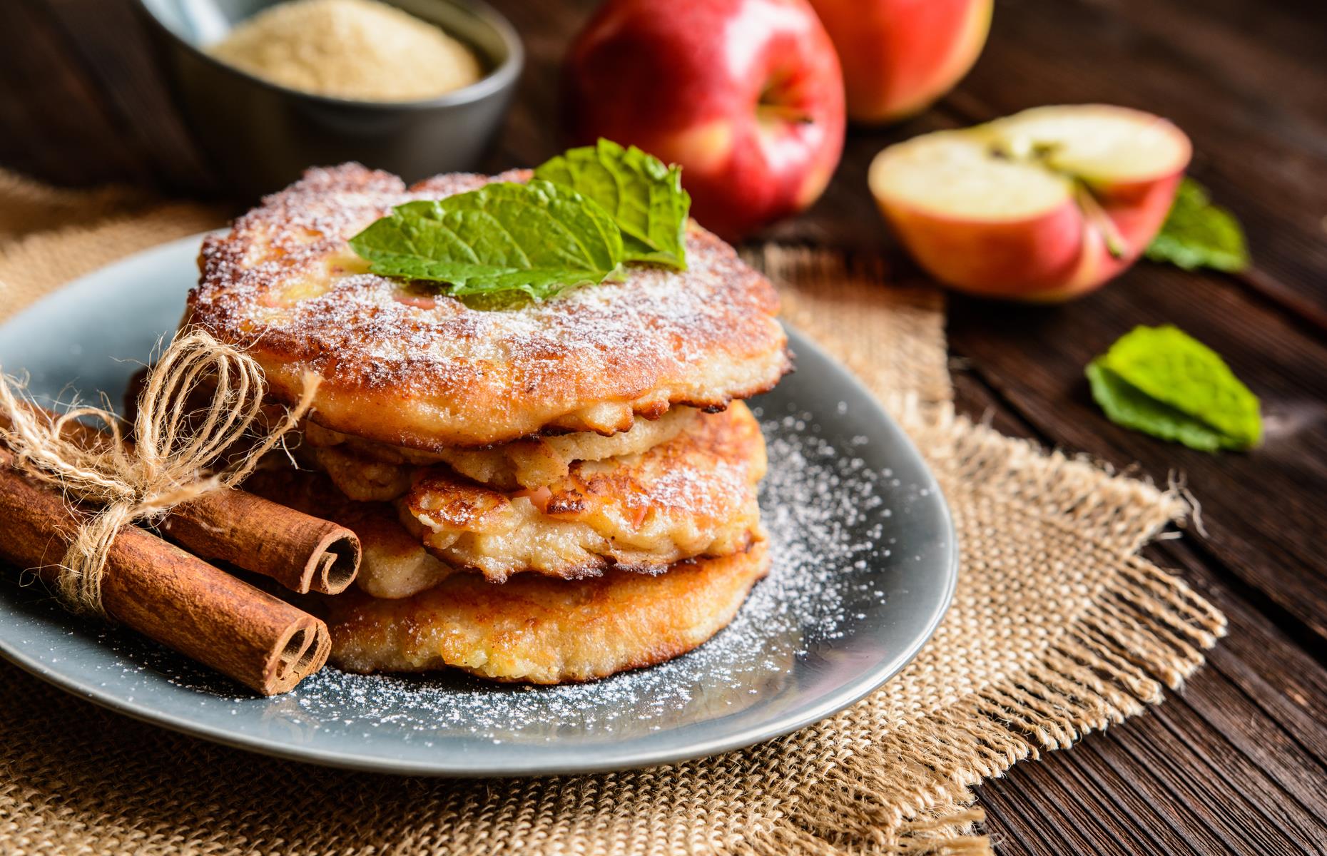 Apple pancakes