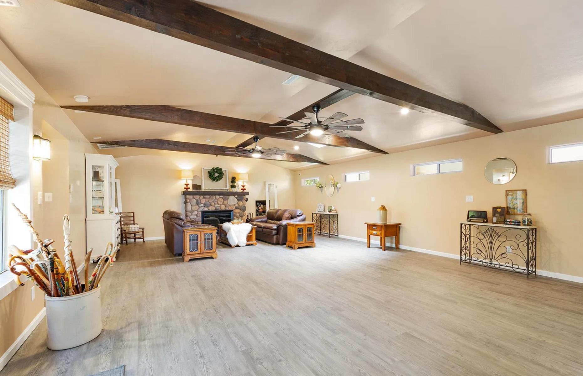 Self-sustaining ranch, Arizona, USA: $999,061 (£793k)