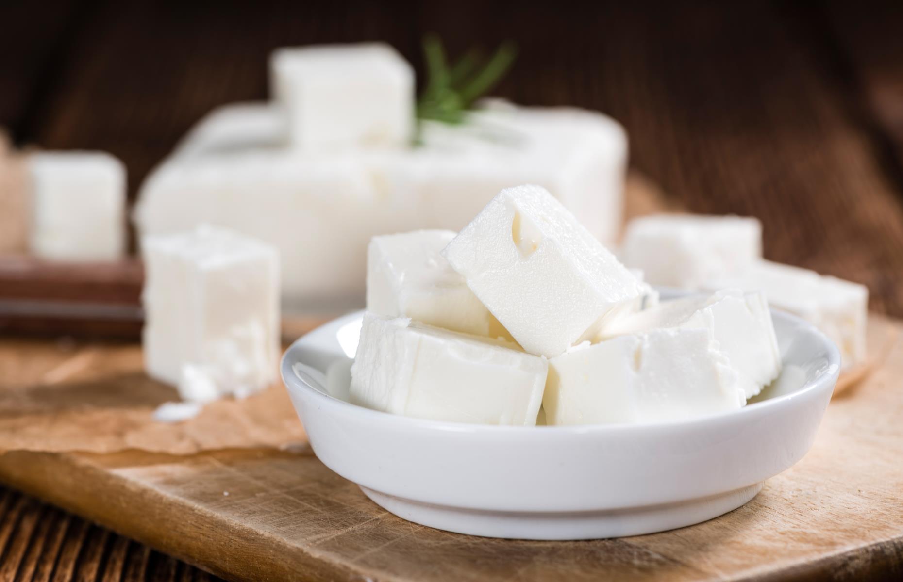 The cheese family: fresh cheeses
