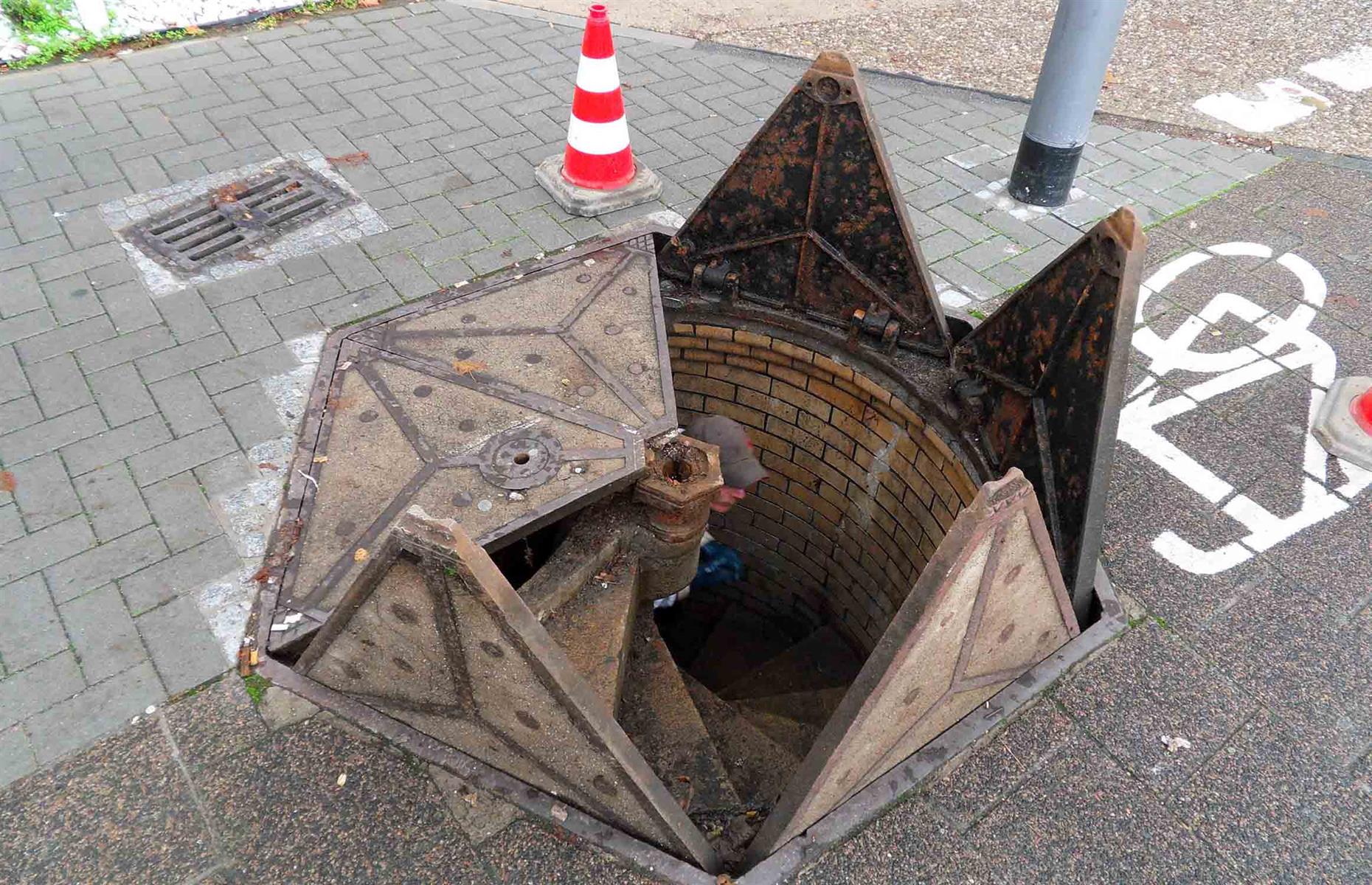 Boca de alcantarilla, Wiesbaden, Alemania