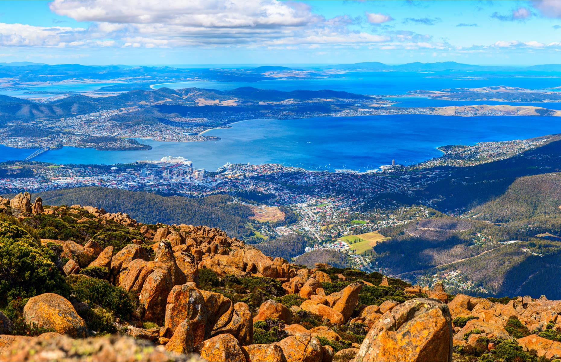 Free art and views, Hobart, Tasmania