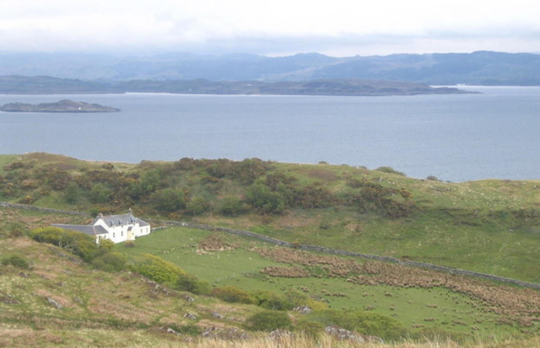 Mil novecientos ochenta y cuatro, Jura, Escocia