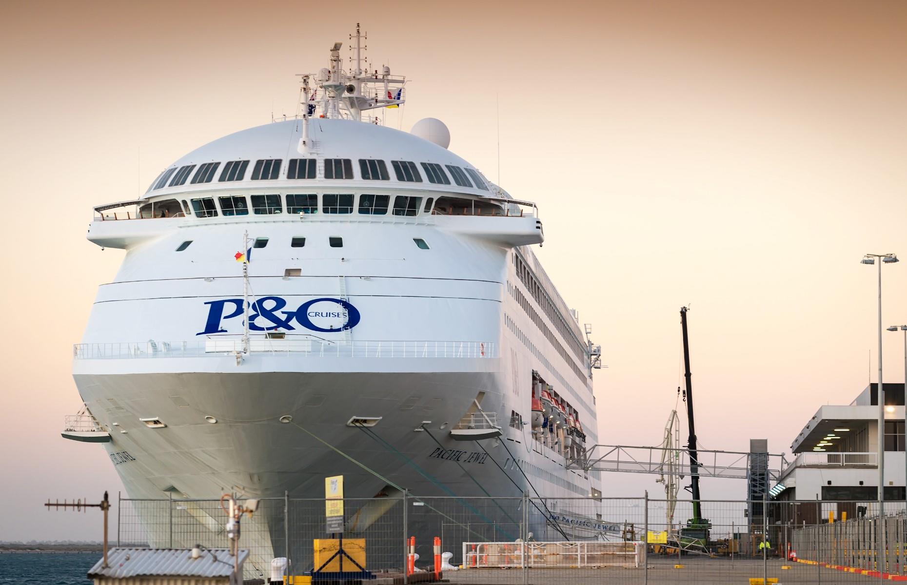 P&O Ferries: 1,100 jobs cut 