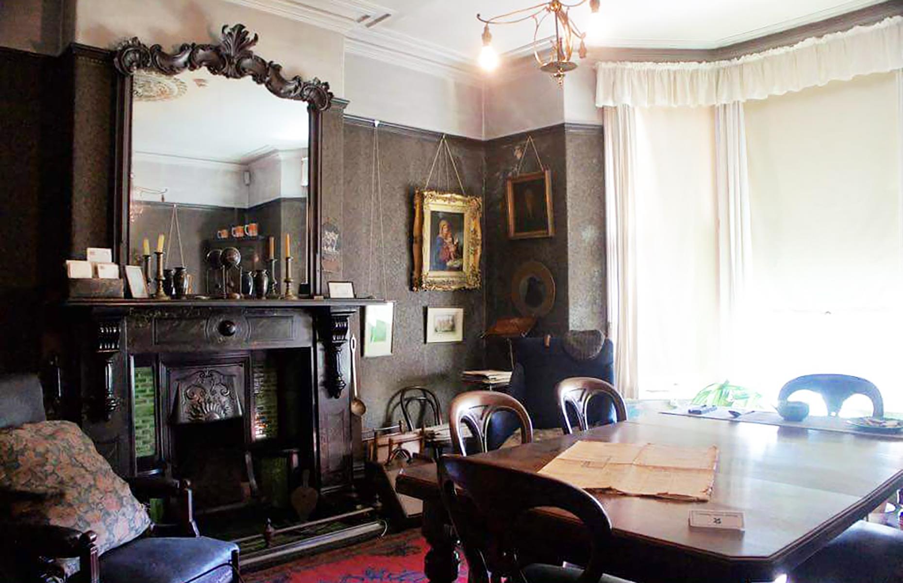 1920s suburban villa, Nottinghamshire, UK