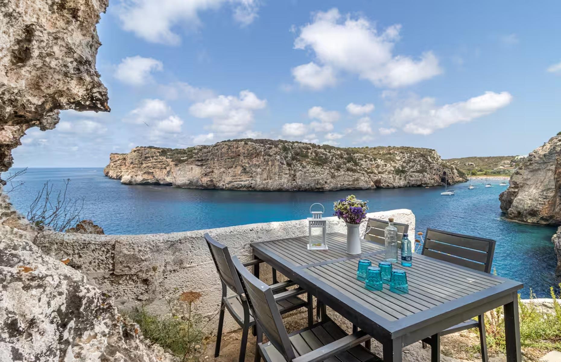 Residencia en el Acantilado, Menorca, España