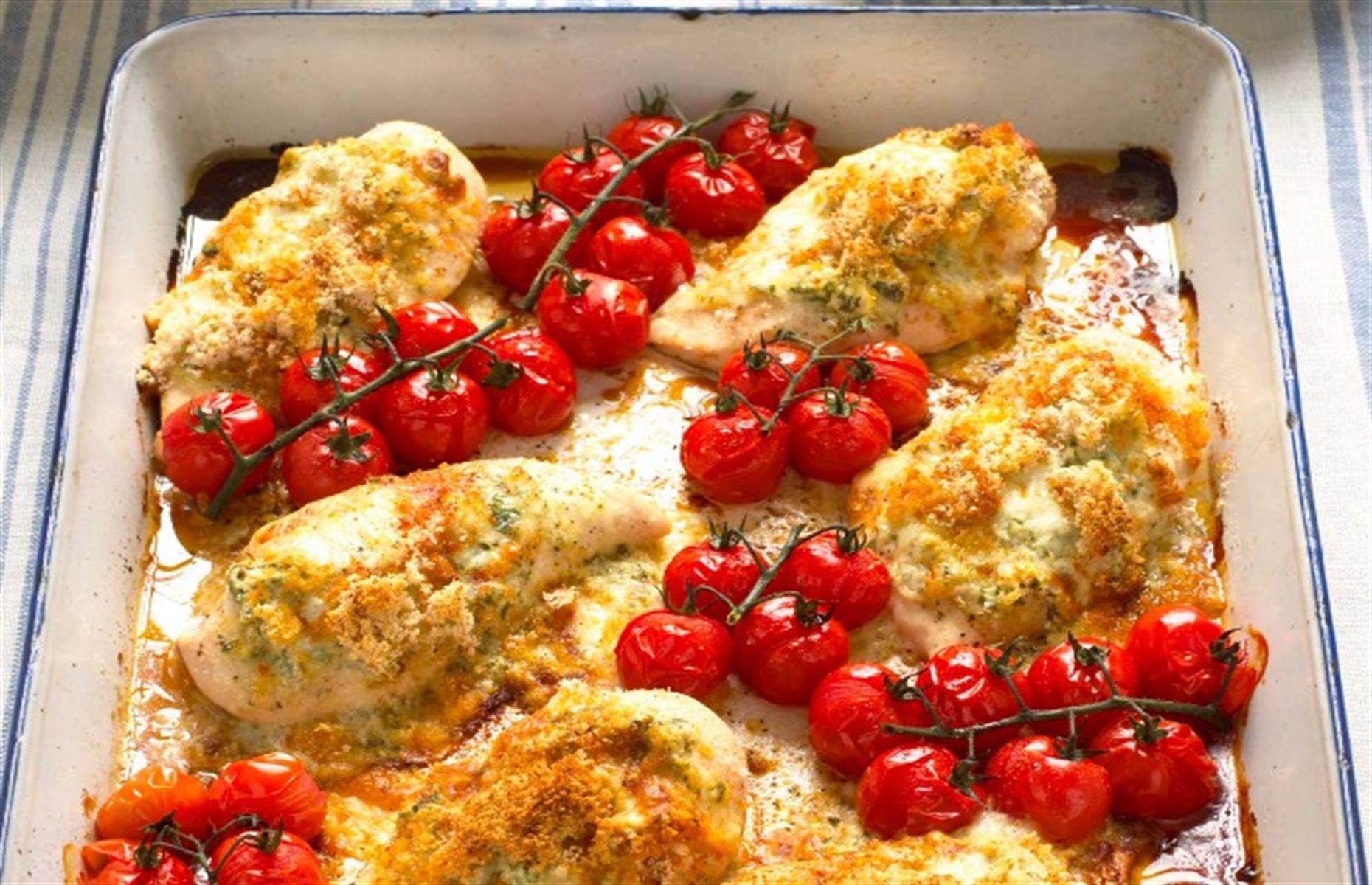 Chicken with pesto, Taleggio and roasted tomatoes