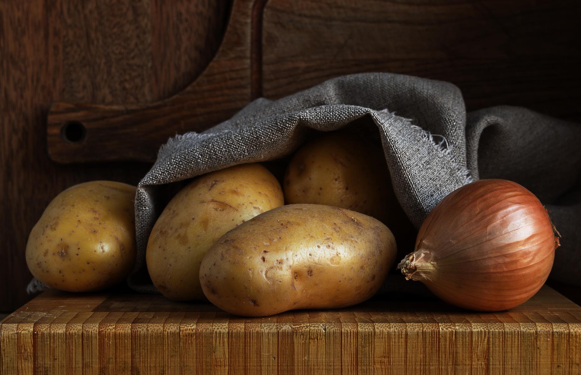 Don’t keep onions and potatoes together