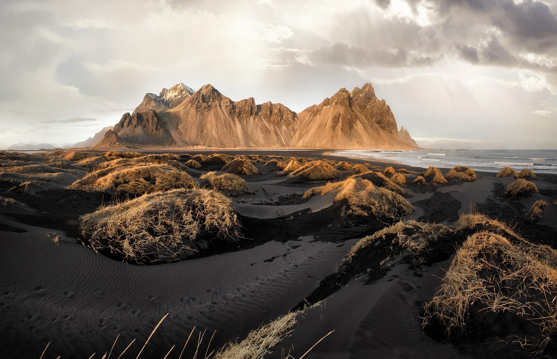 Stokksnes Beach