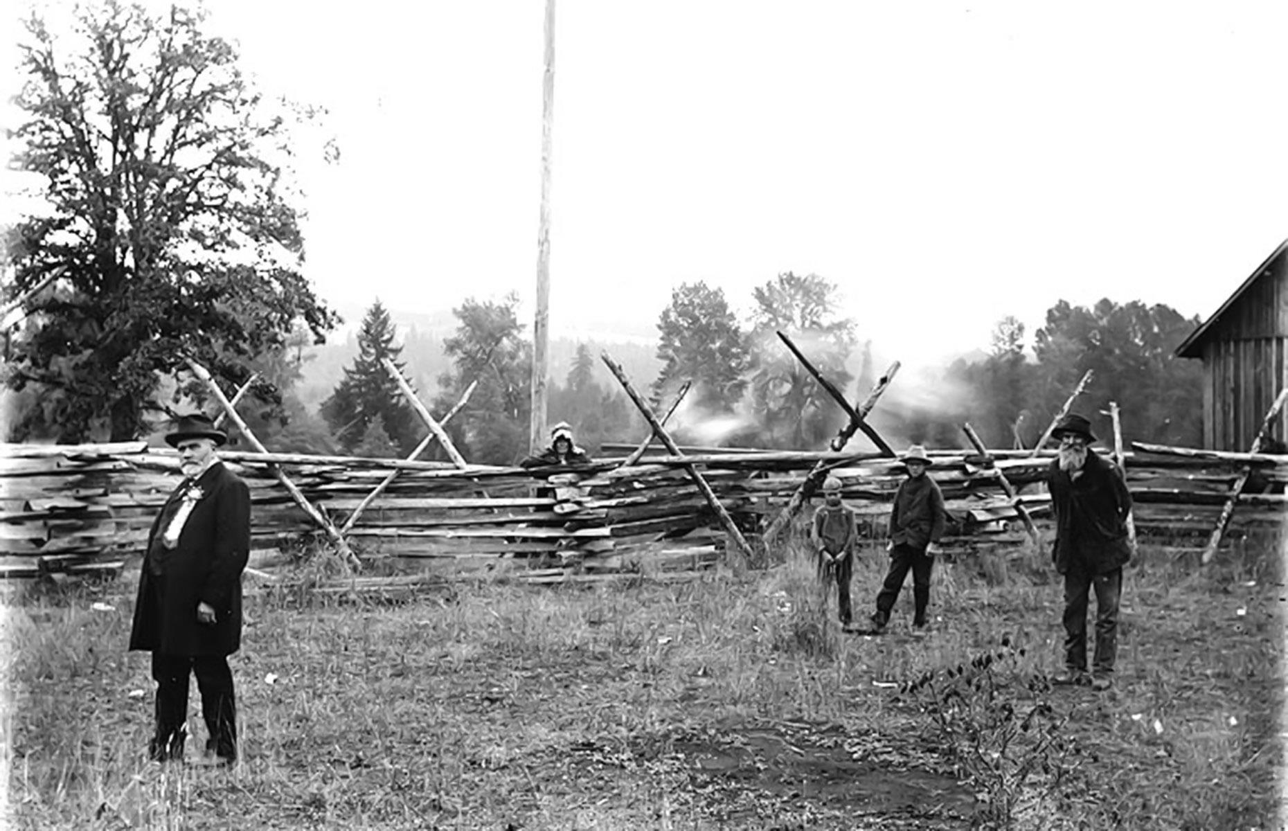 Cercado de una granja, Oregón, 1905