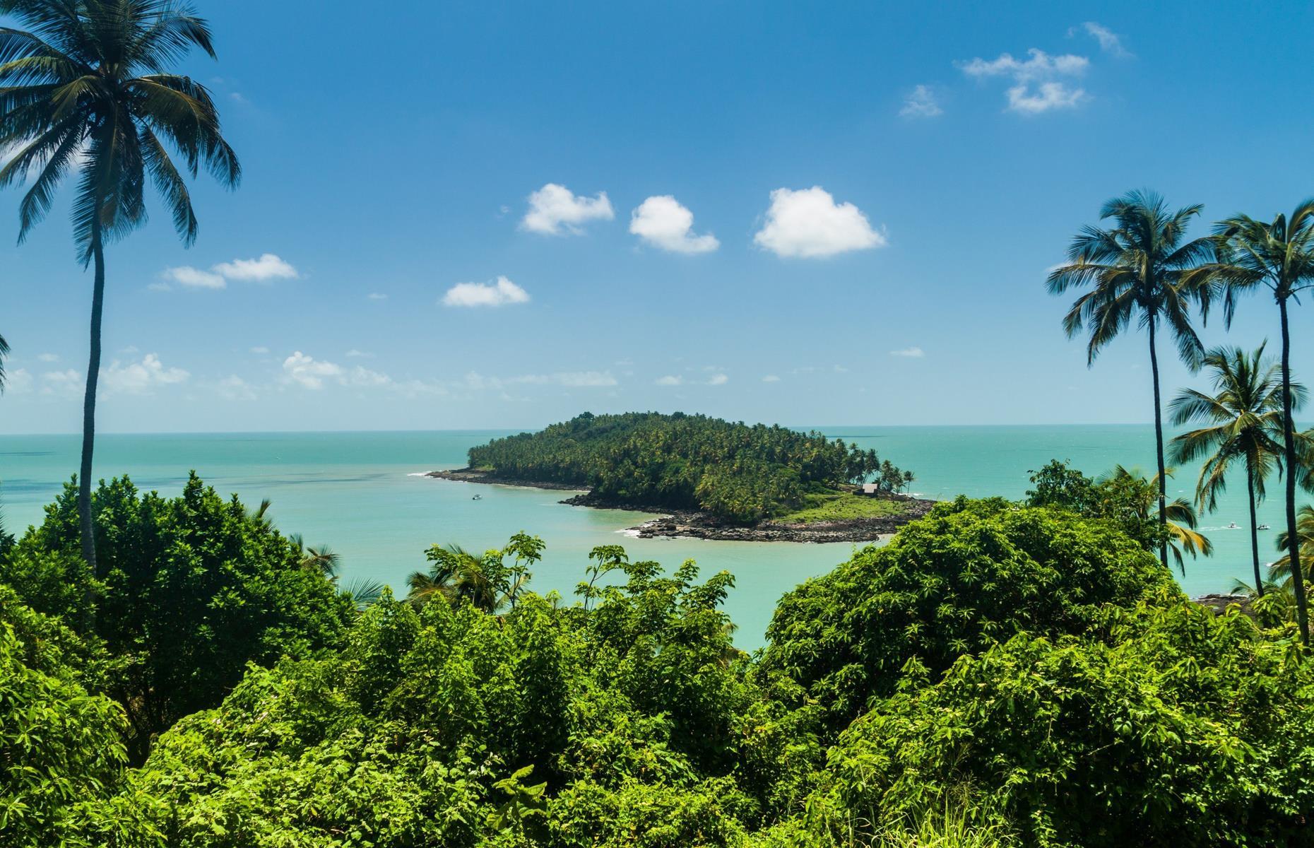 French Guiana: 189,000 visitors per year