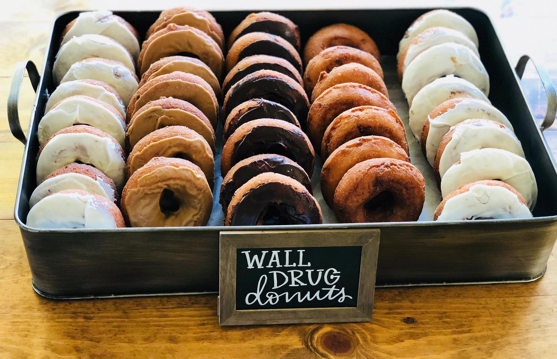 South Dakota: Wall Drug, Wall