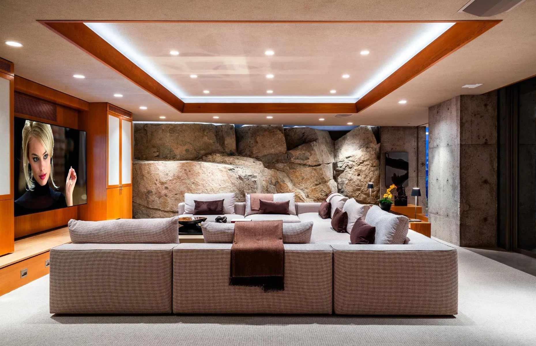Waterfront mansion, British Columbia, Canada: £32 million ($42.5m)