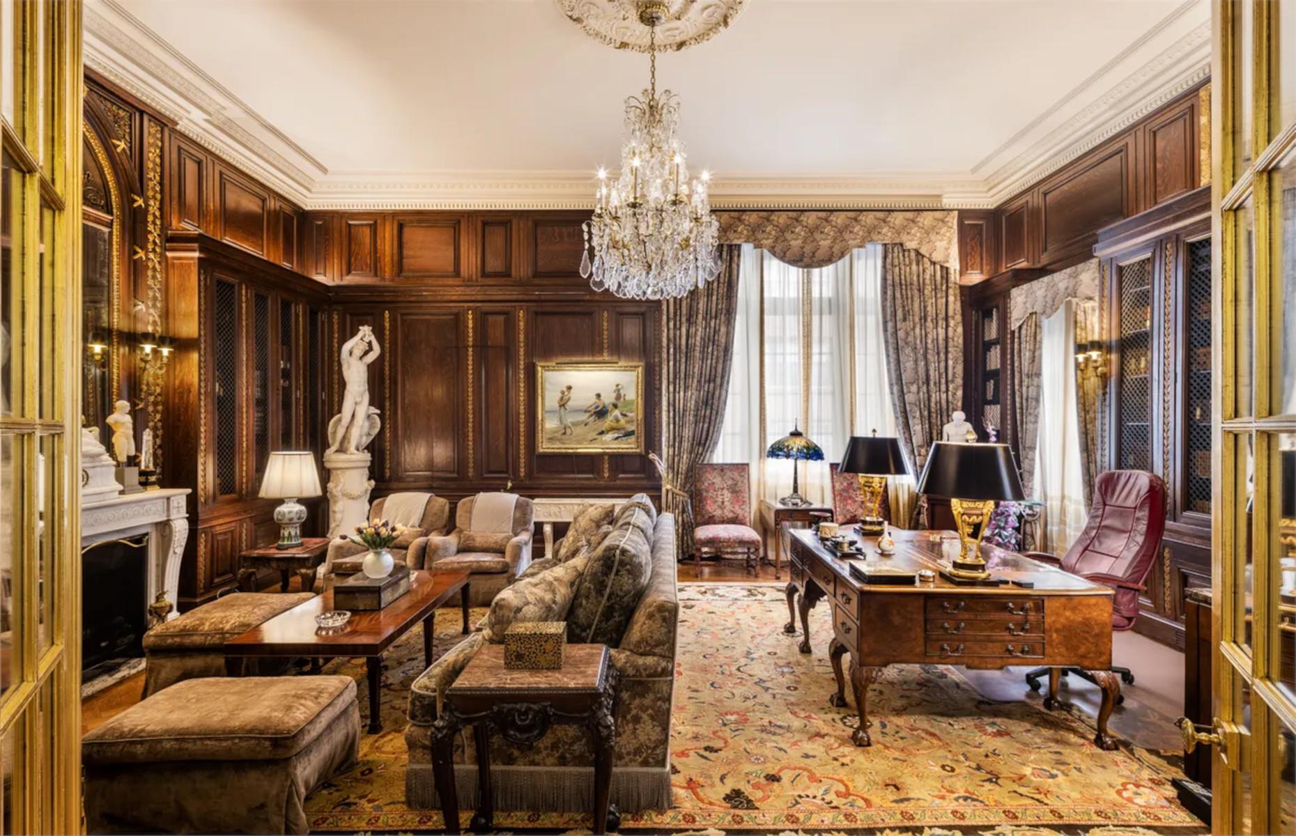 1900s: Gilded Age estate, New York, USA